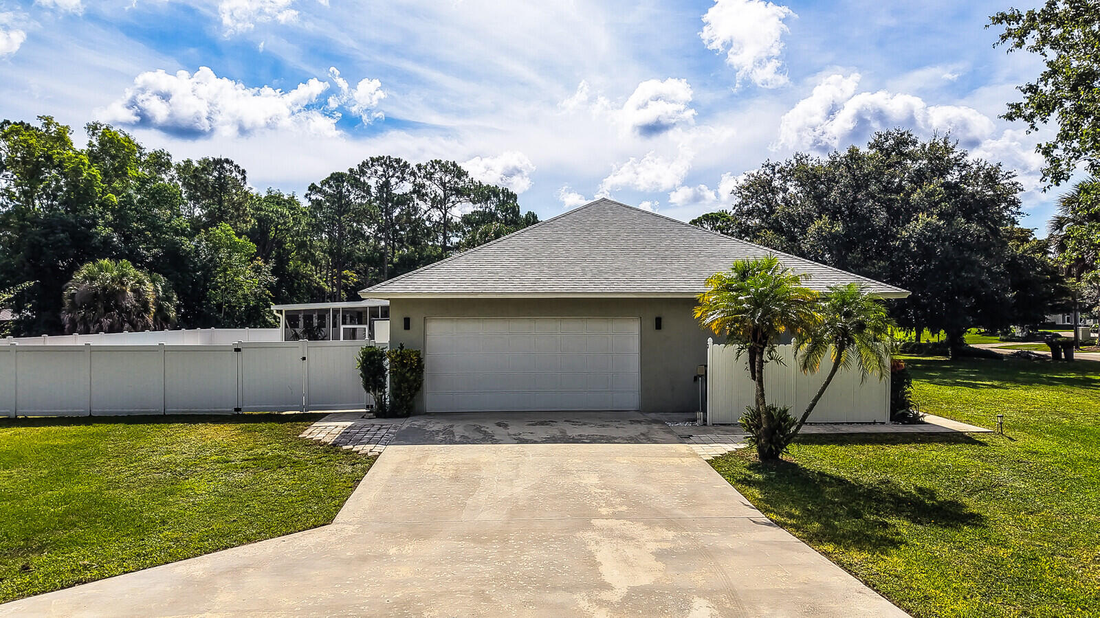 Palm Beach Country Estates - Residential