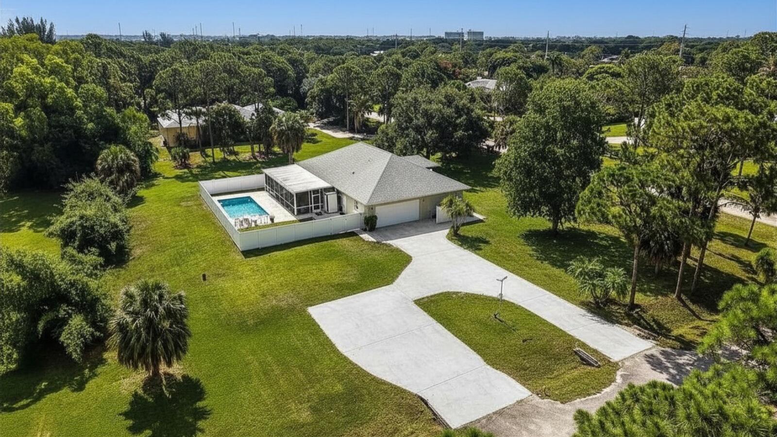 Palm Beach Country Estates - Residential