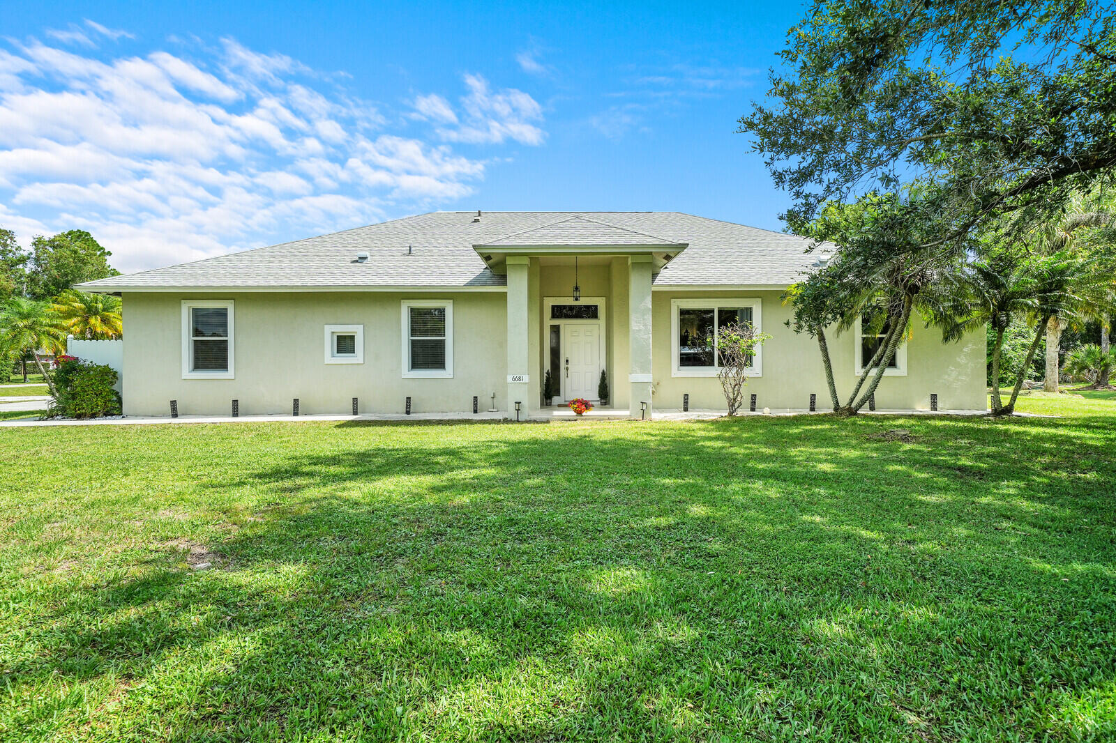 Palm Beach Country Estates - Residential