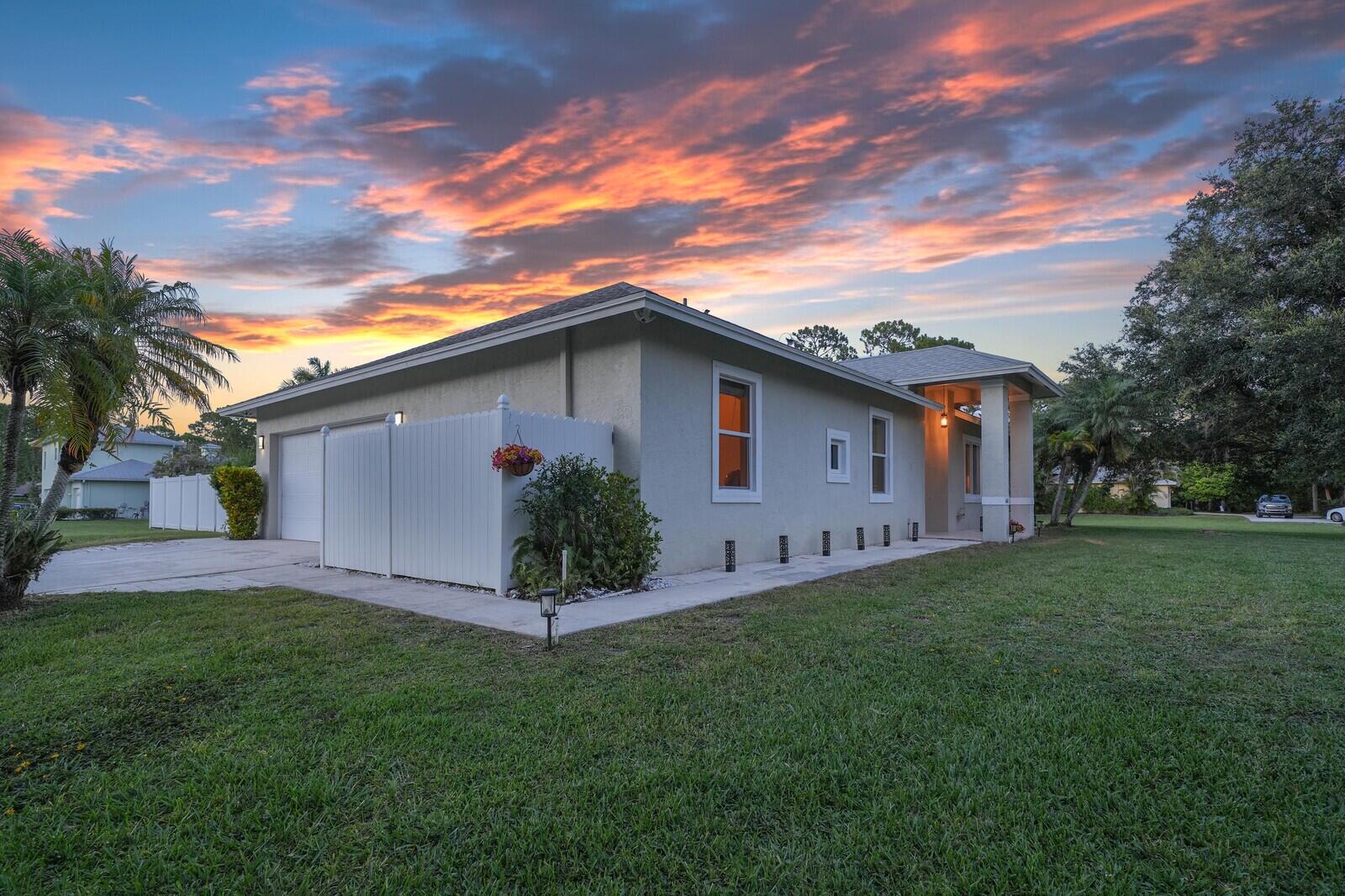 Palm Beach Country Estates - Residential