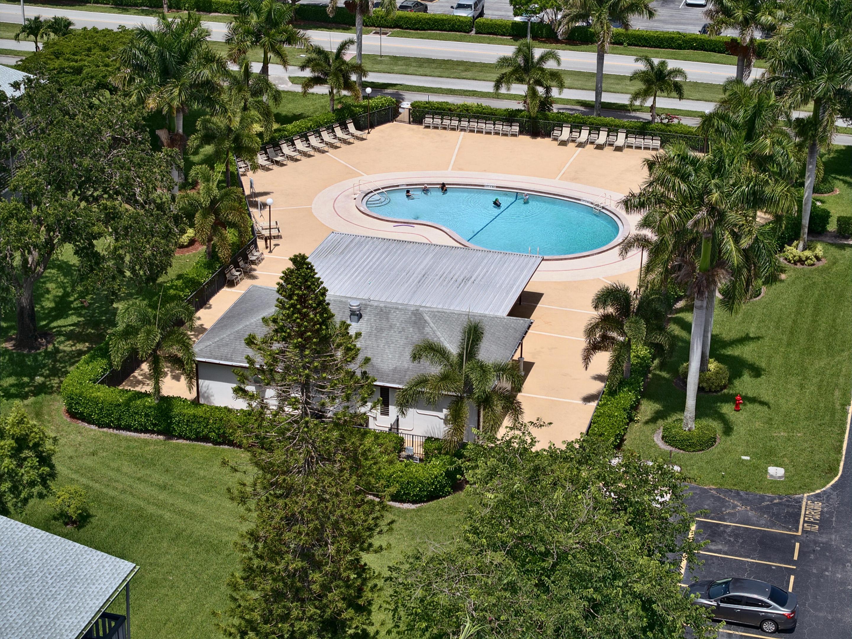 SUFFOLK AT CENTURY VILLAGE CONDO - Residential