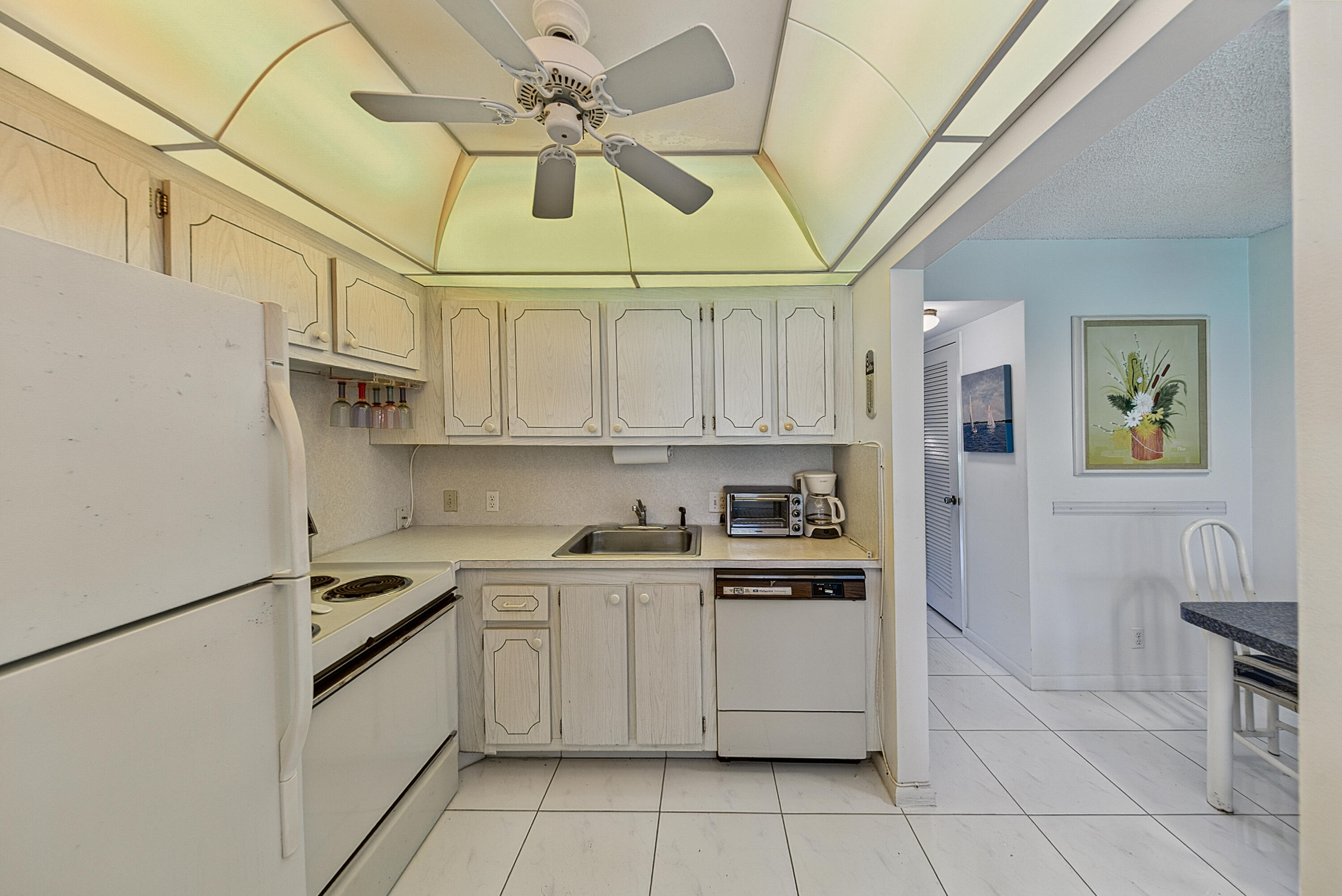 SUFFOLK AT CENTURY VILLAGE CONDO - Residential