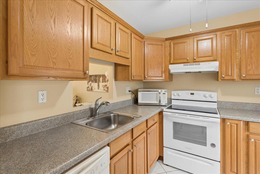 CAMELOT HALL CONDO - Residential