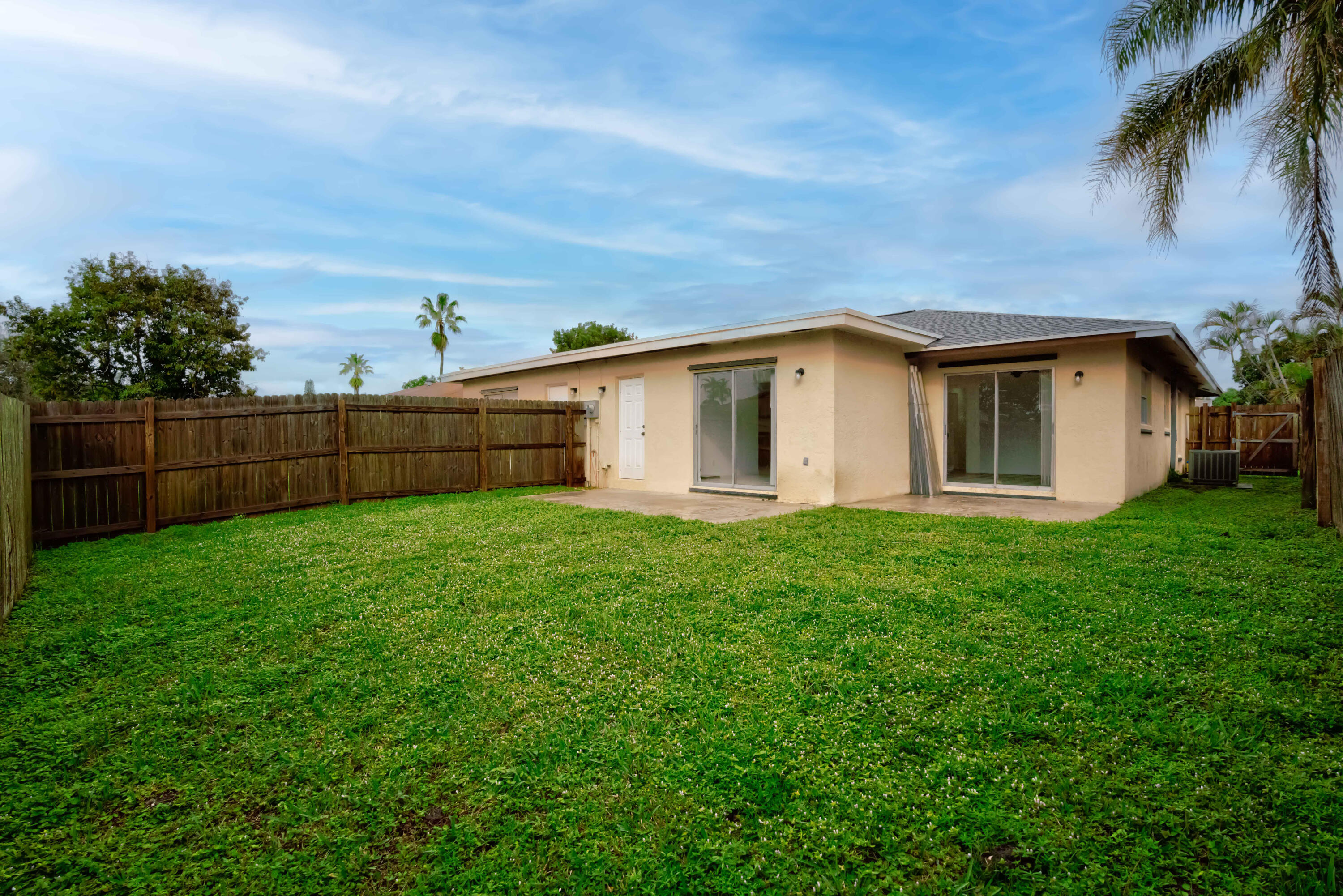 KING ARTHUR ESTATES - Residential Lease