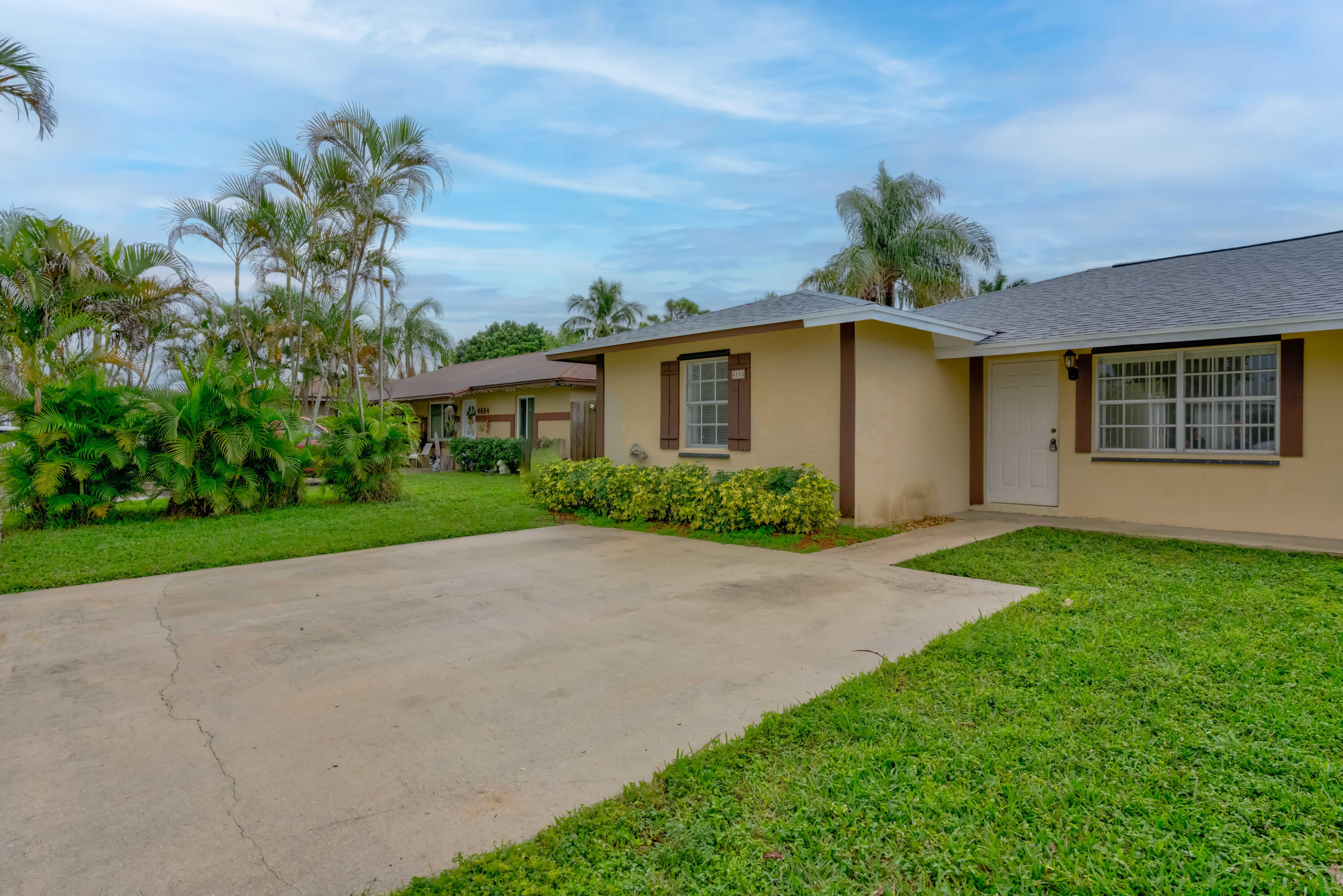 KING ARTHUR ESTATES - Residential Lease