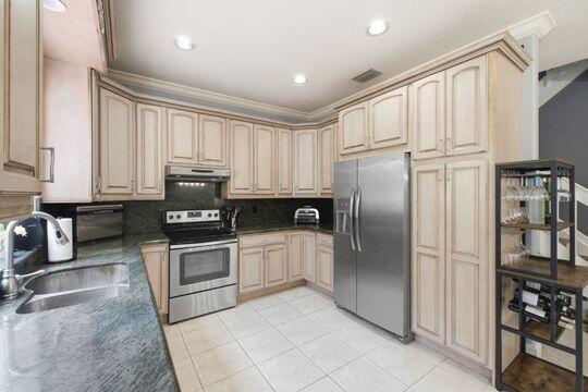 ORANGE GROVE EST - Residential