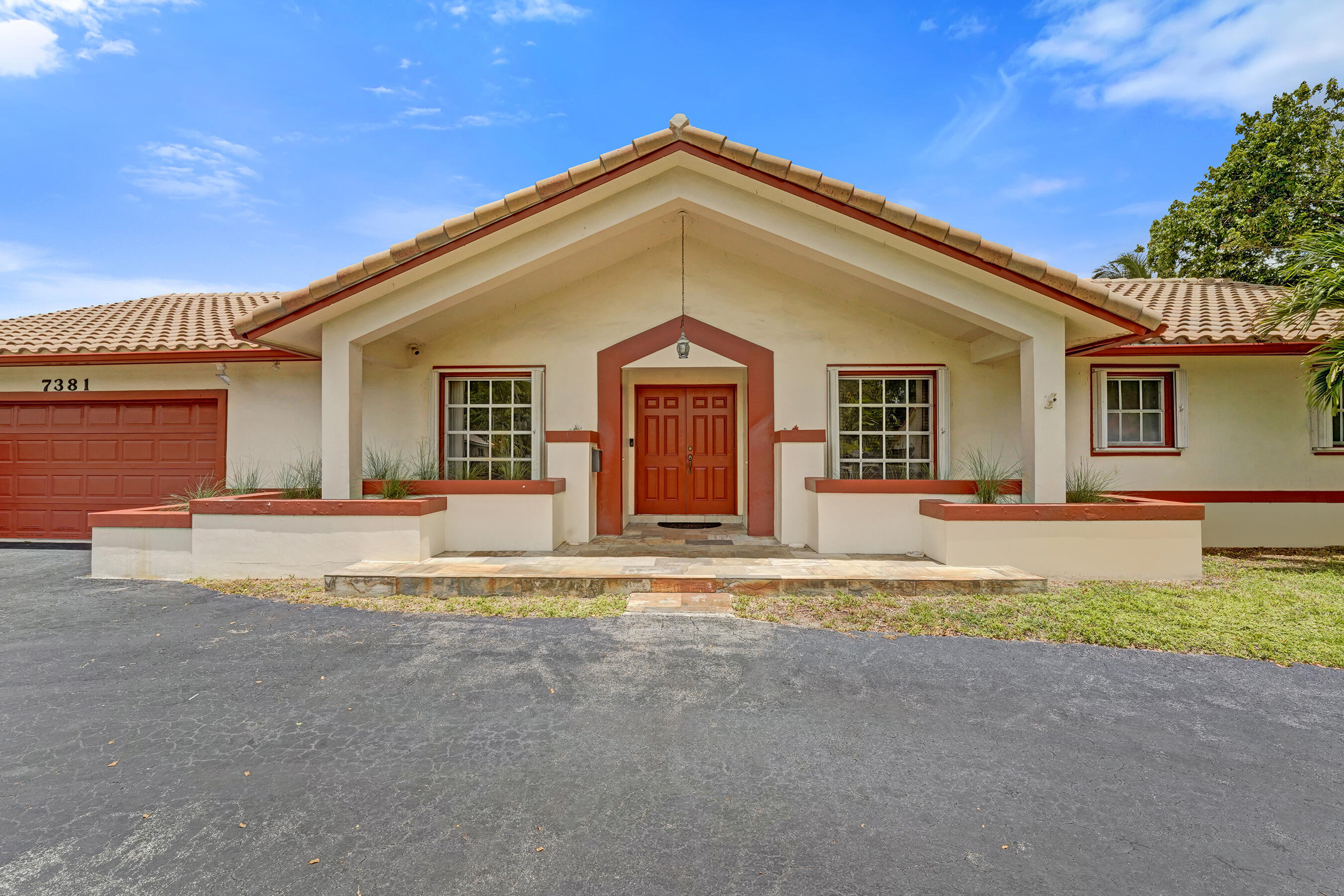 ELDORADO ESTATES IN PLANTATION - Residential