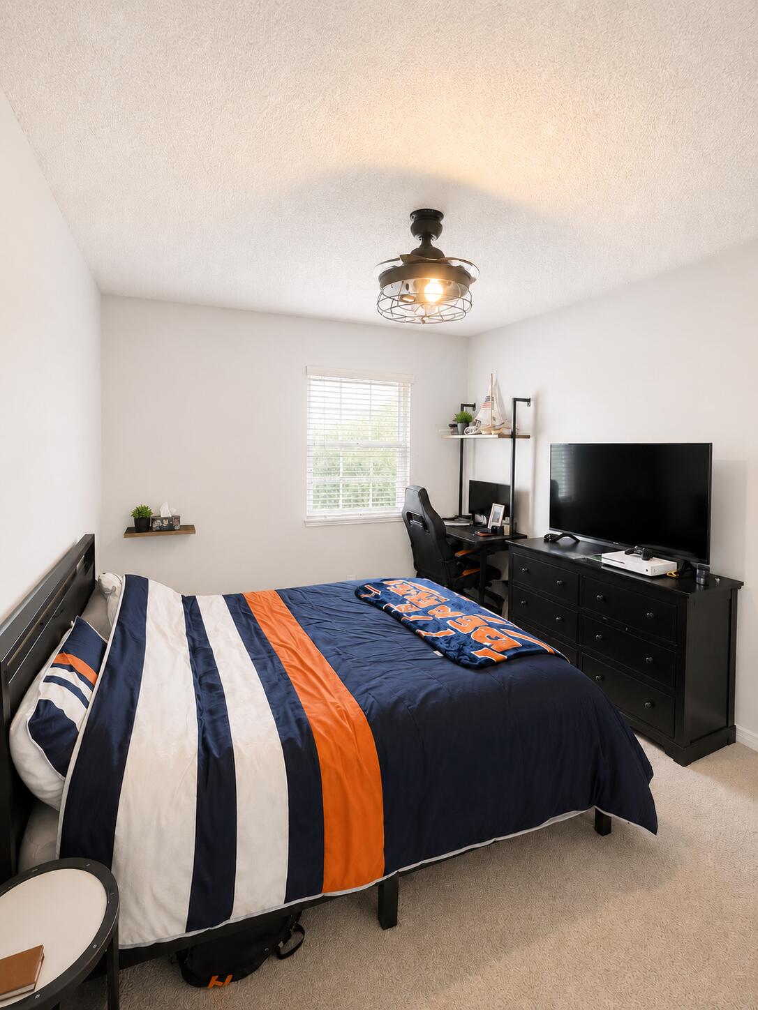 COCONUT PALMS - Residential