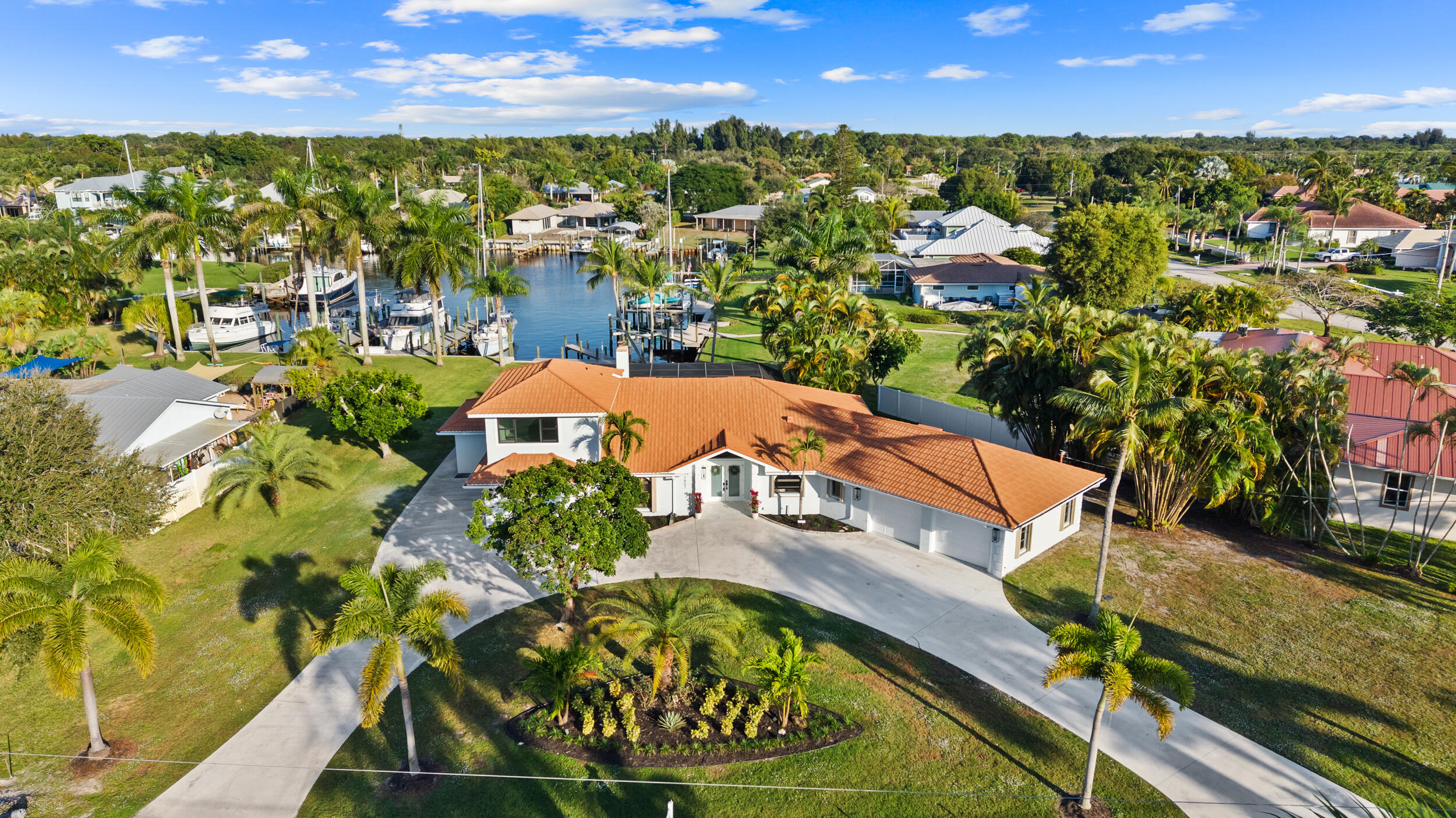 BEAU RIVAGE - Residential