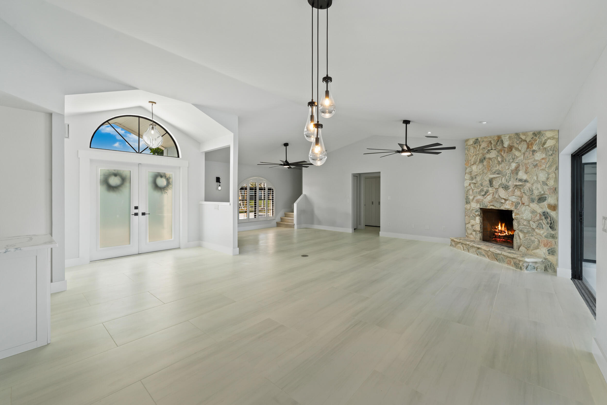 BEAU RIVAGE - Residential