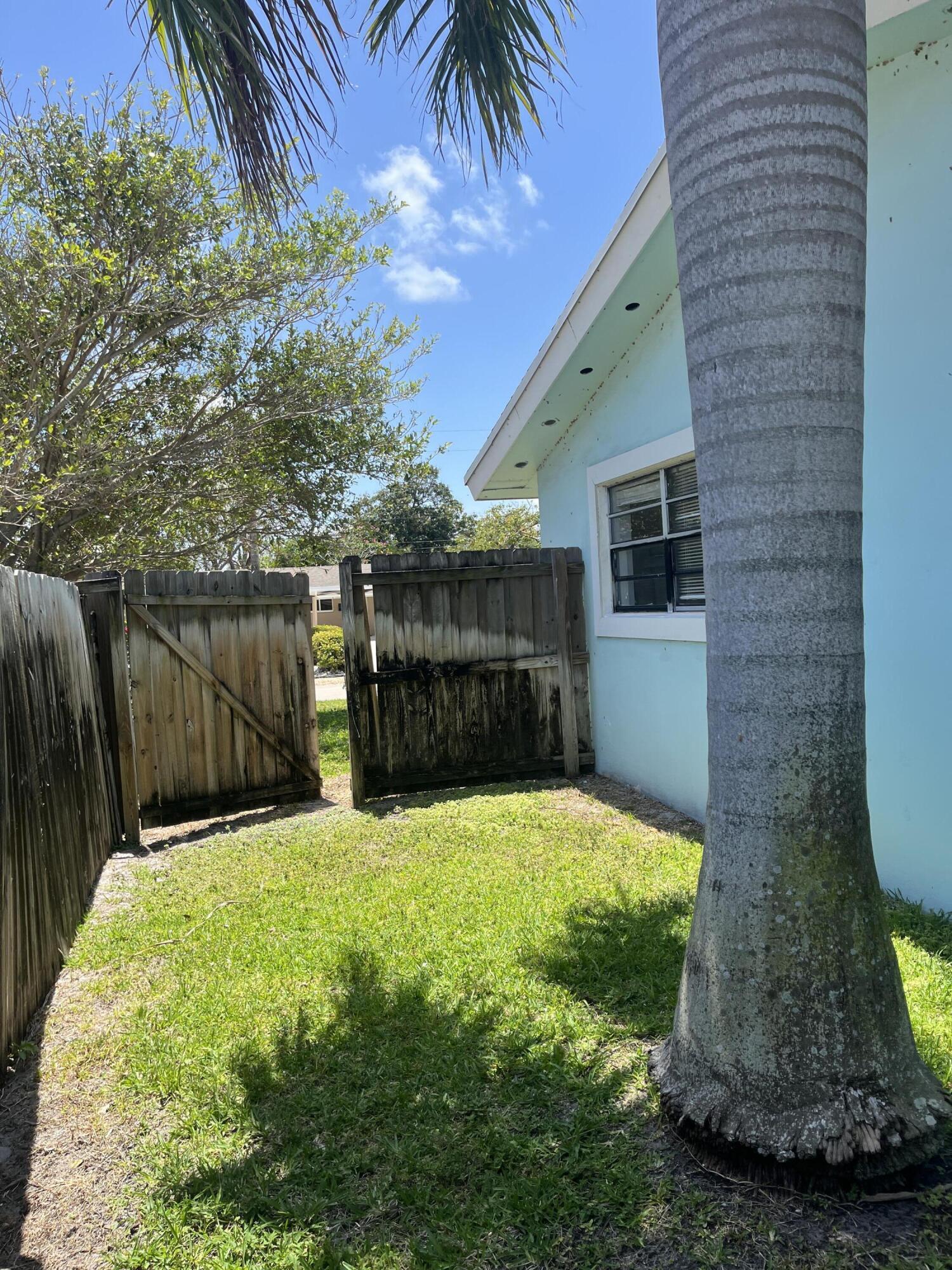 VILLA RICA IN PB14 PGS73 TO 82 INC - Residential Lease