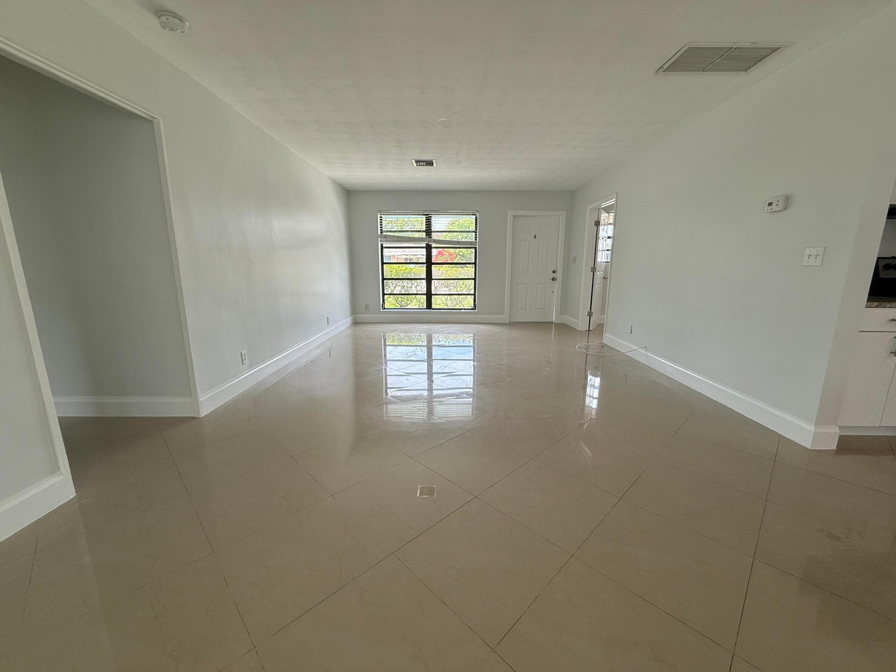 VILLA RICA IN PB14 PGS73 TO 82 INC - Residential Lease