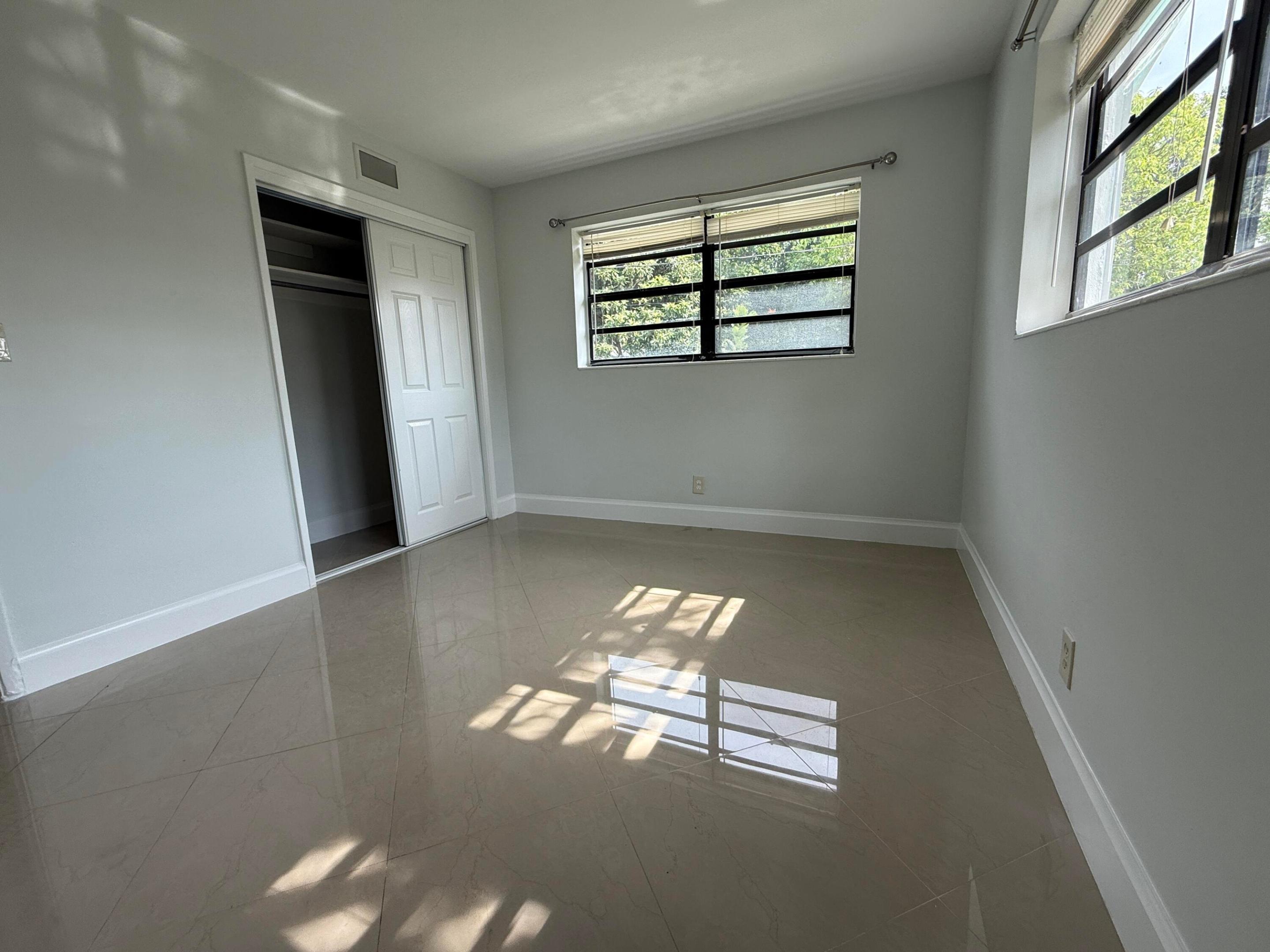 VILLA RICA IN PB14 PGS73 TO 82 INC - Residential Lease