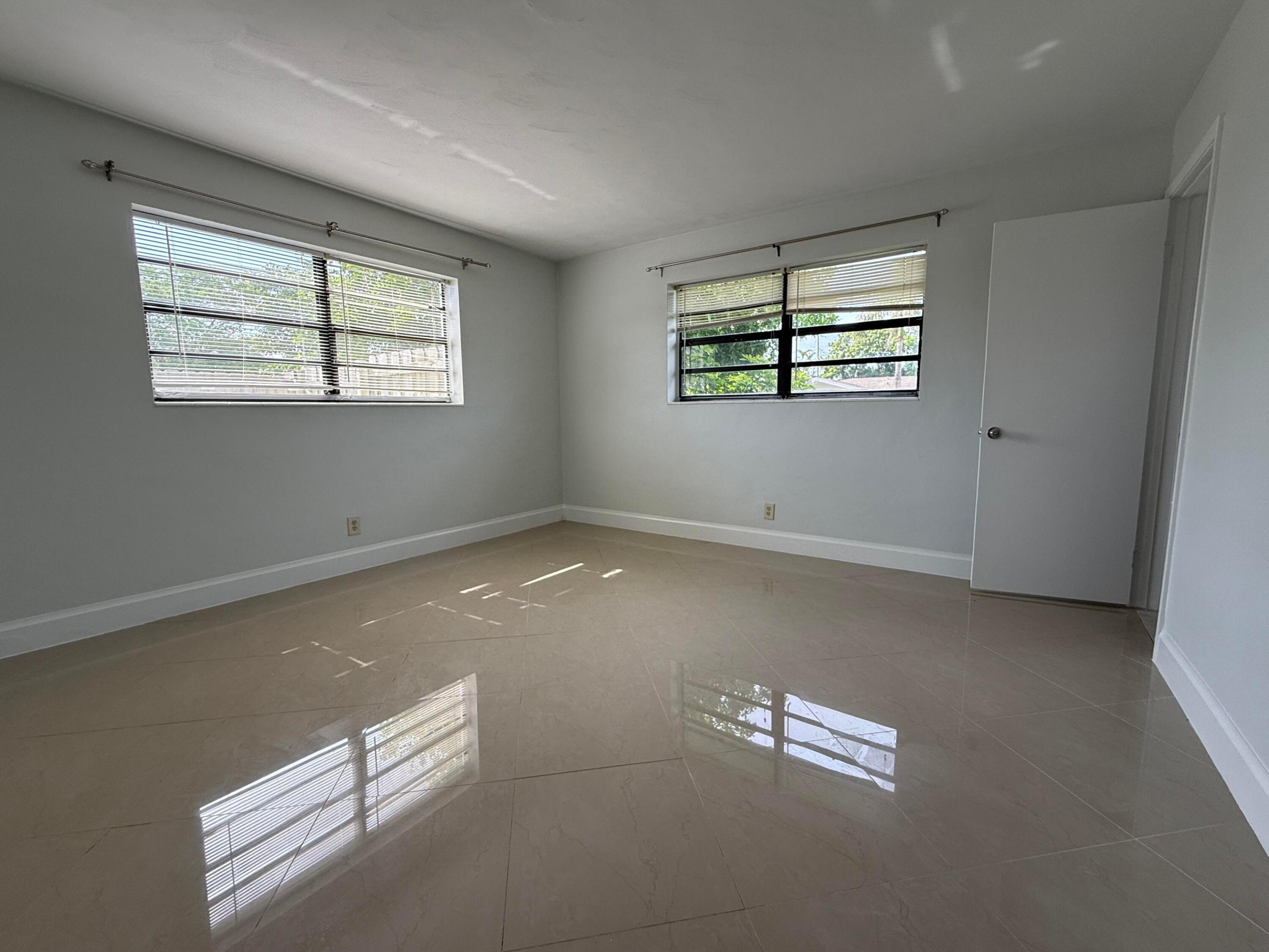 VILLA RICA IN PB14 PGS73 TO 82 INC - Residential Lease