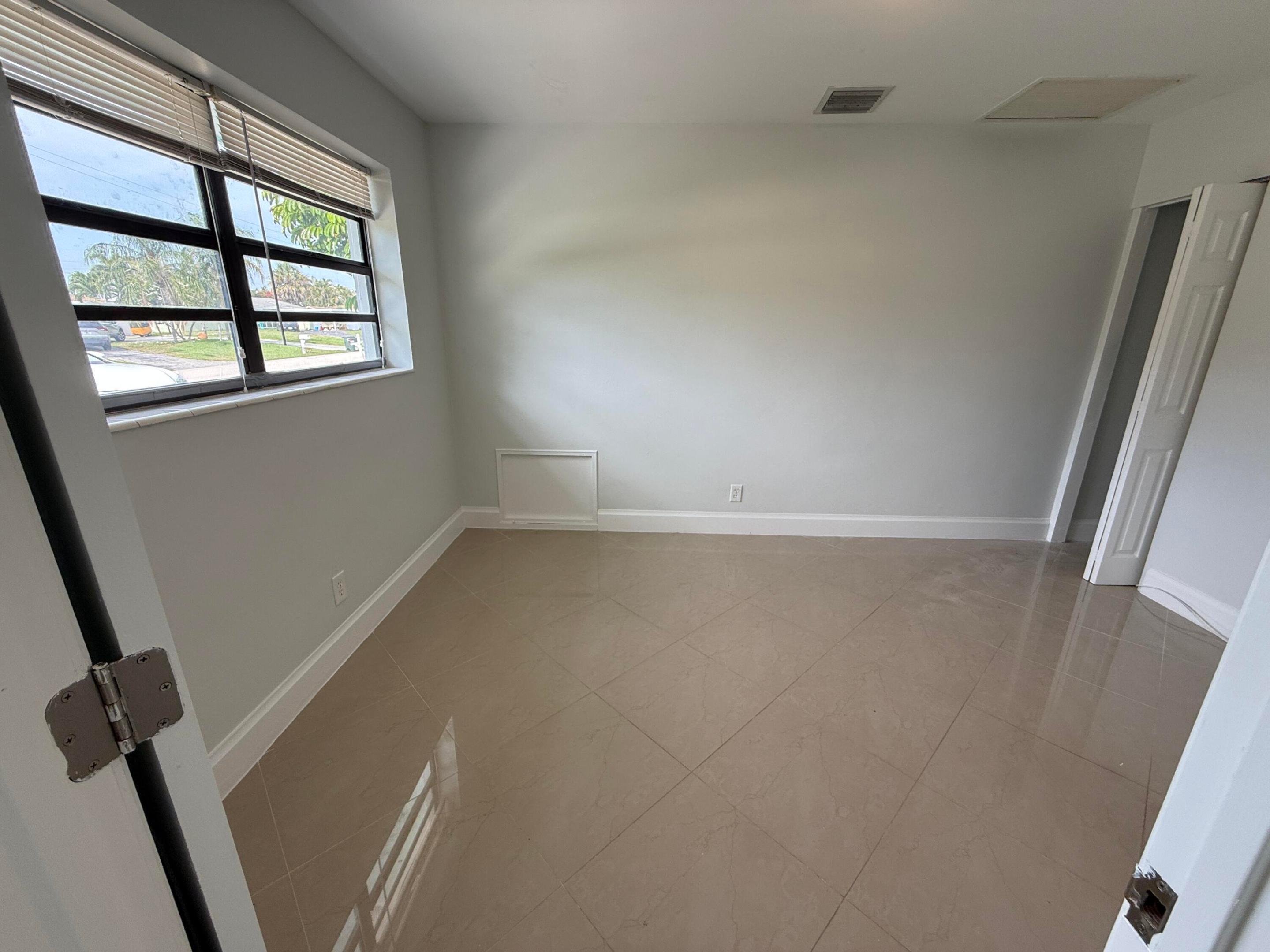VILLA RICA IN PB14 PGS73 TO 82 INC - Residential Lease