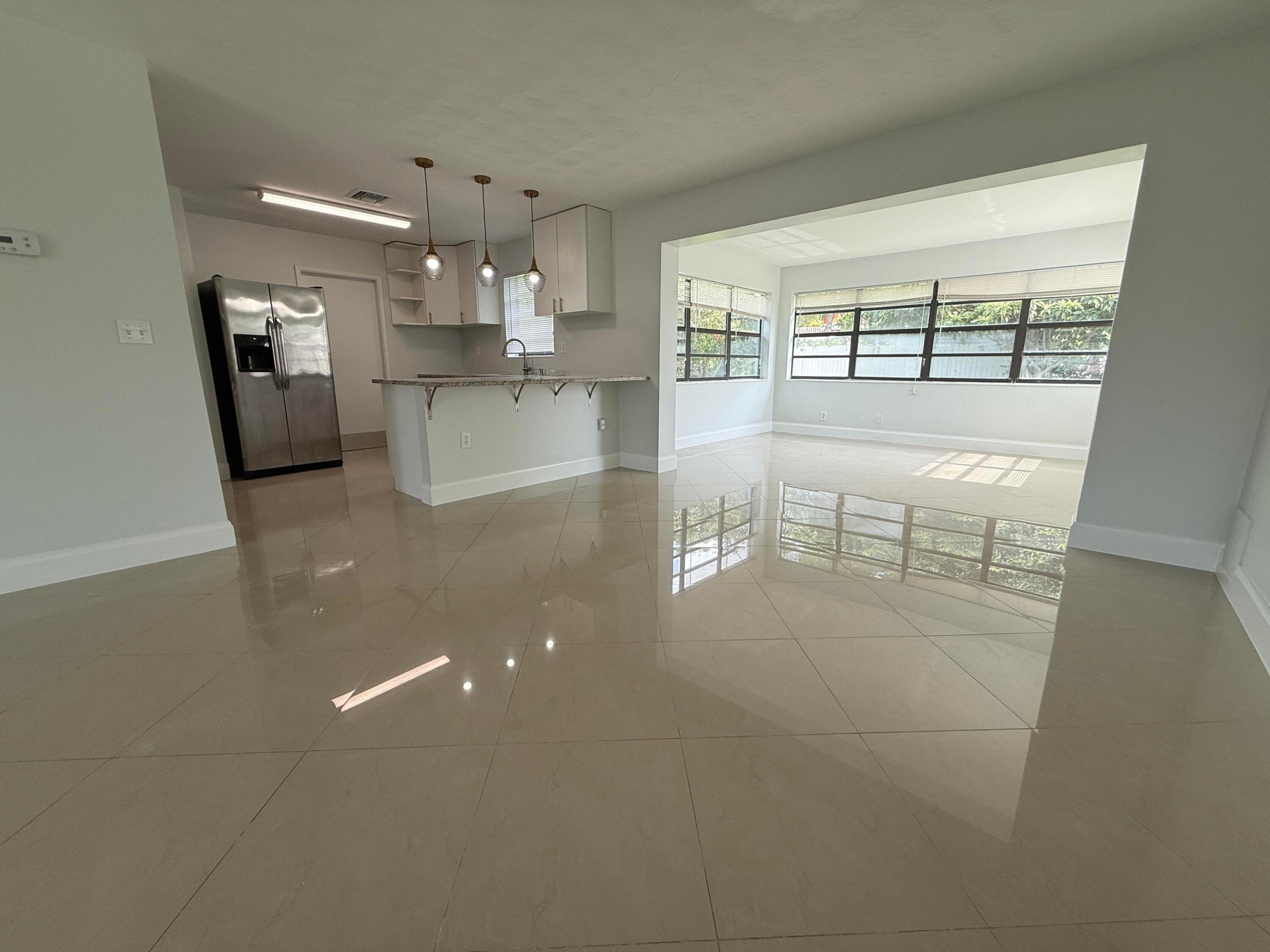 VILLA RICA IN PB14 PGS73 TO 82 INC - Residential Lease