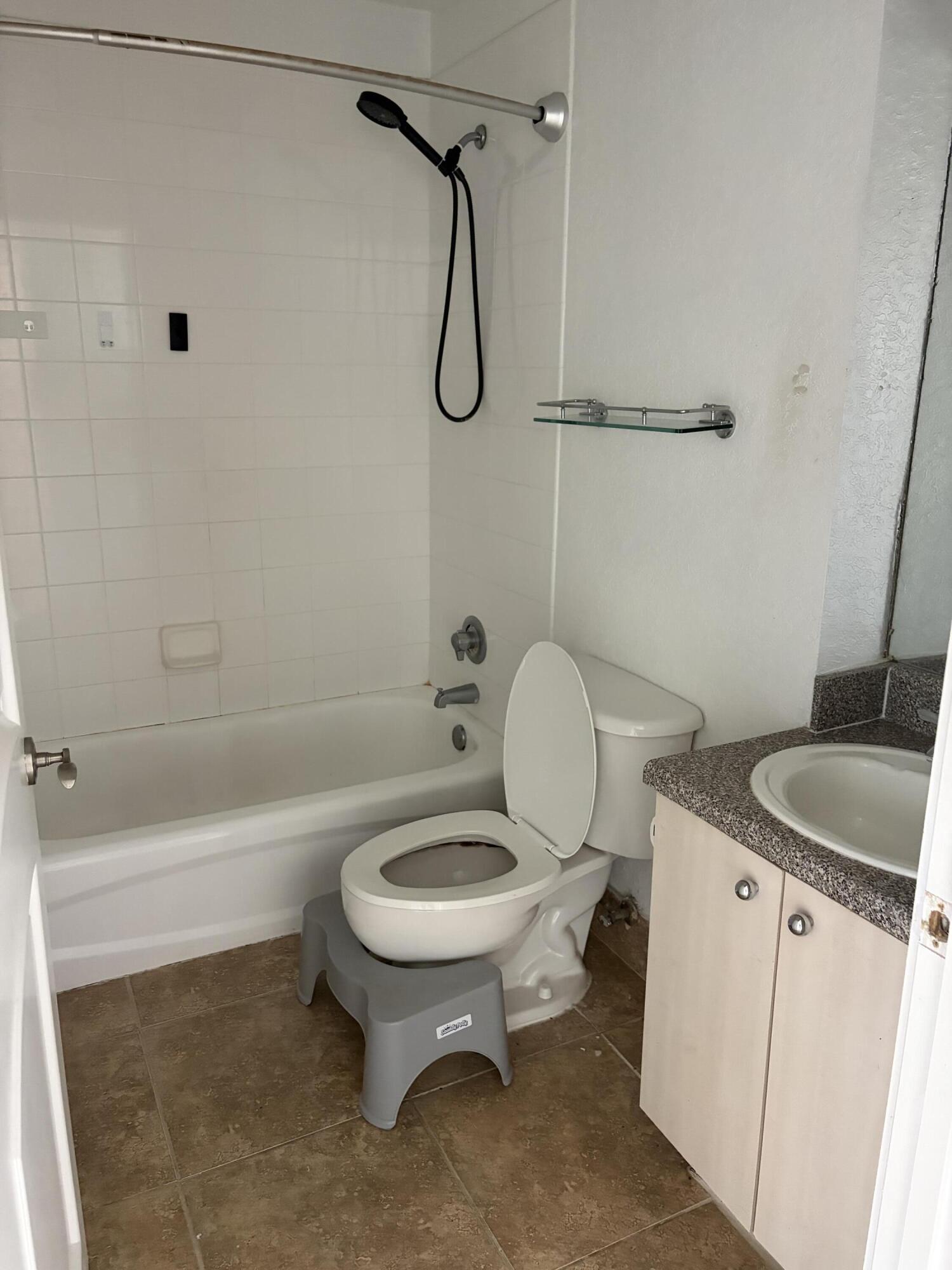 FLAGLER POINTE CONDO - Residential