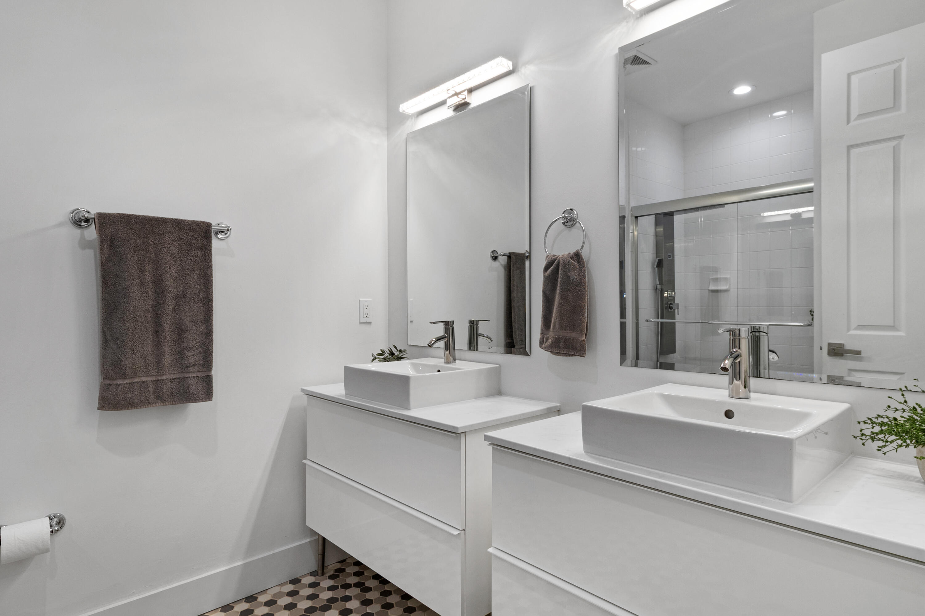 ATLANTIC EAST PLAT - Residential