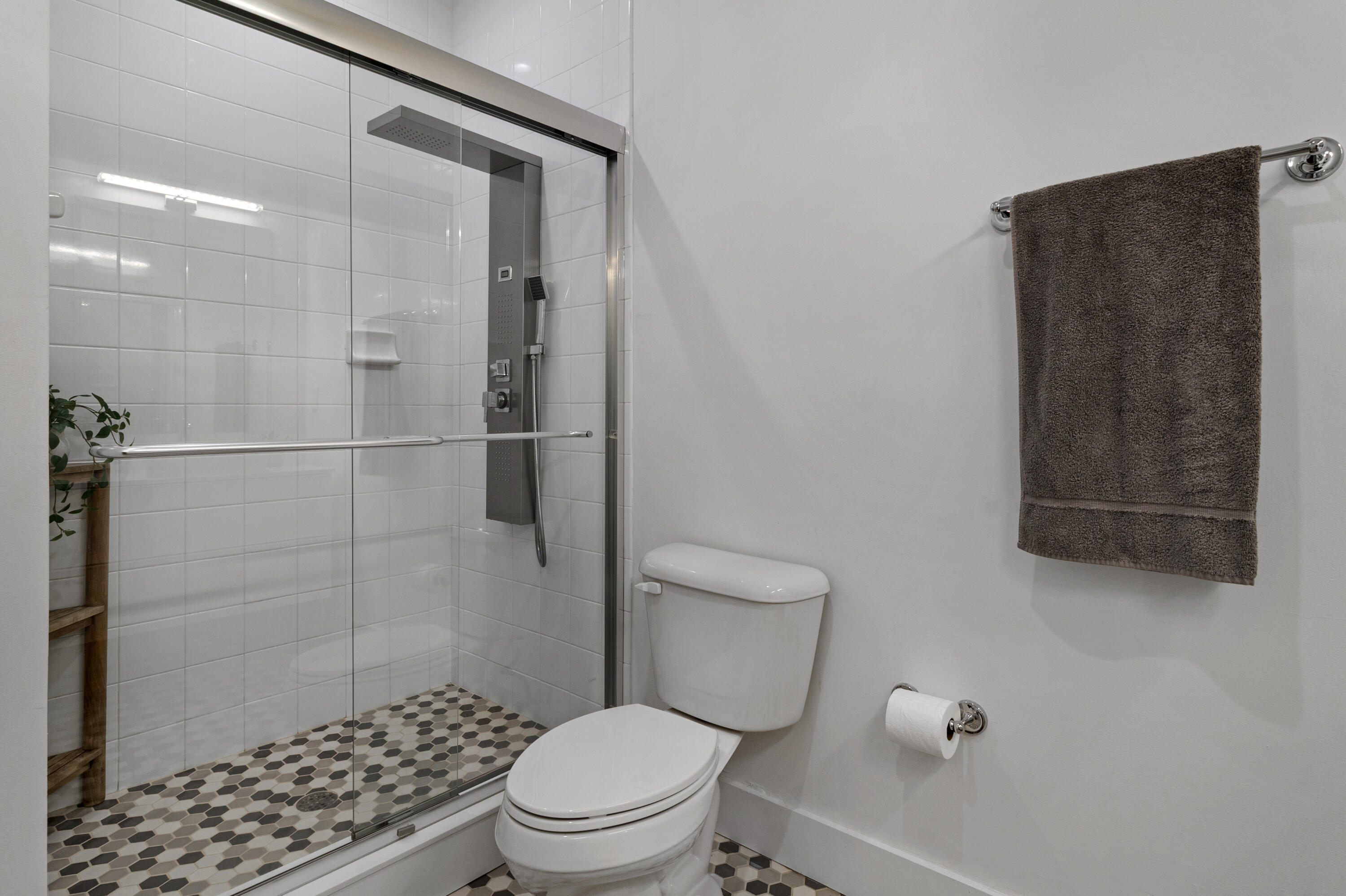 ATLANTIC EAST PLAT - Residential