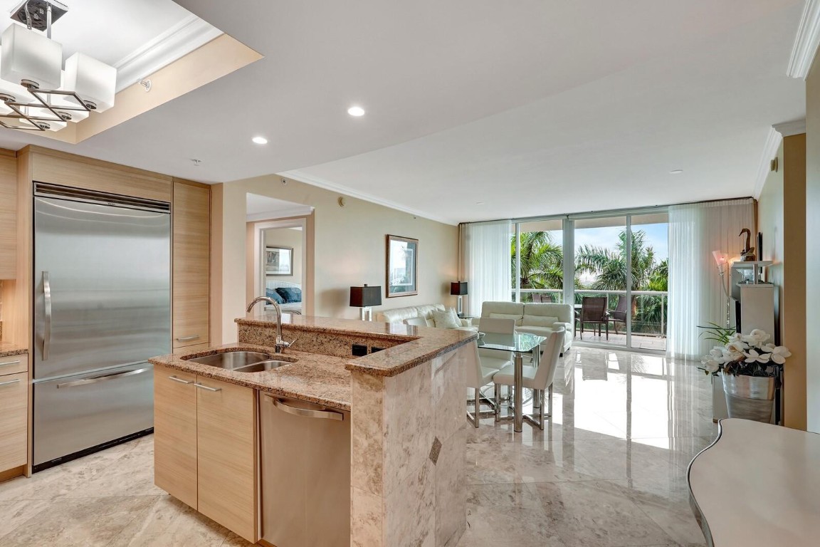 PLAZA AT OCEANSIDE - Residential