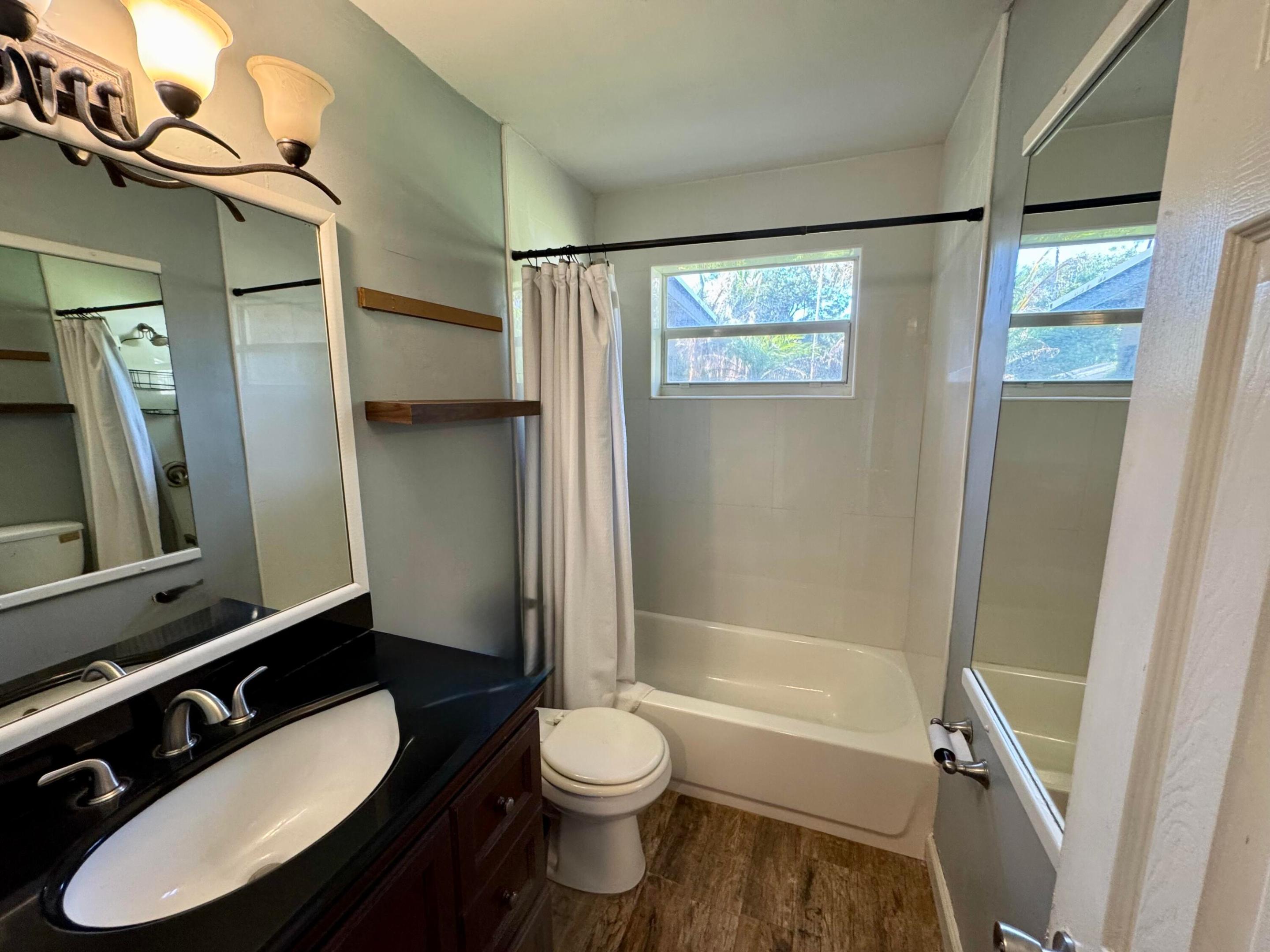 LOXAHATCHEE GROVES - Residential