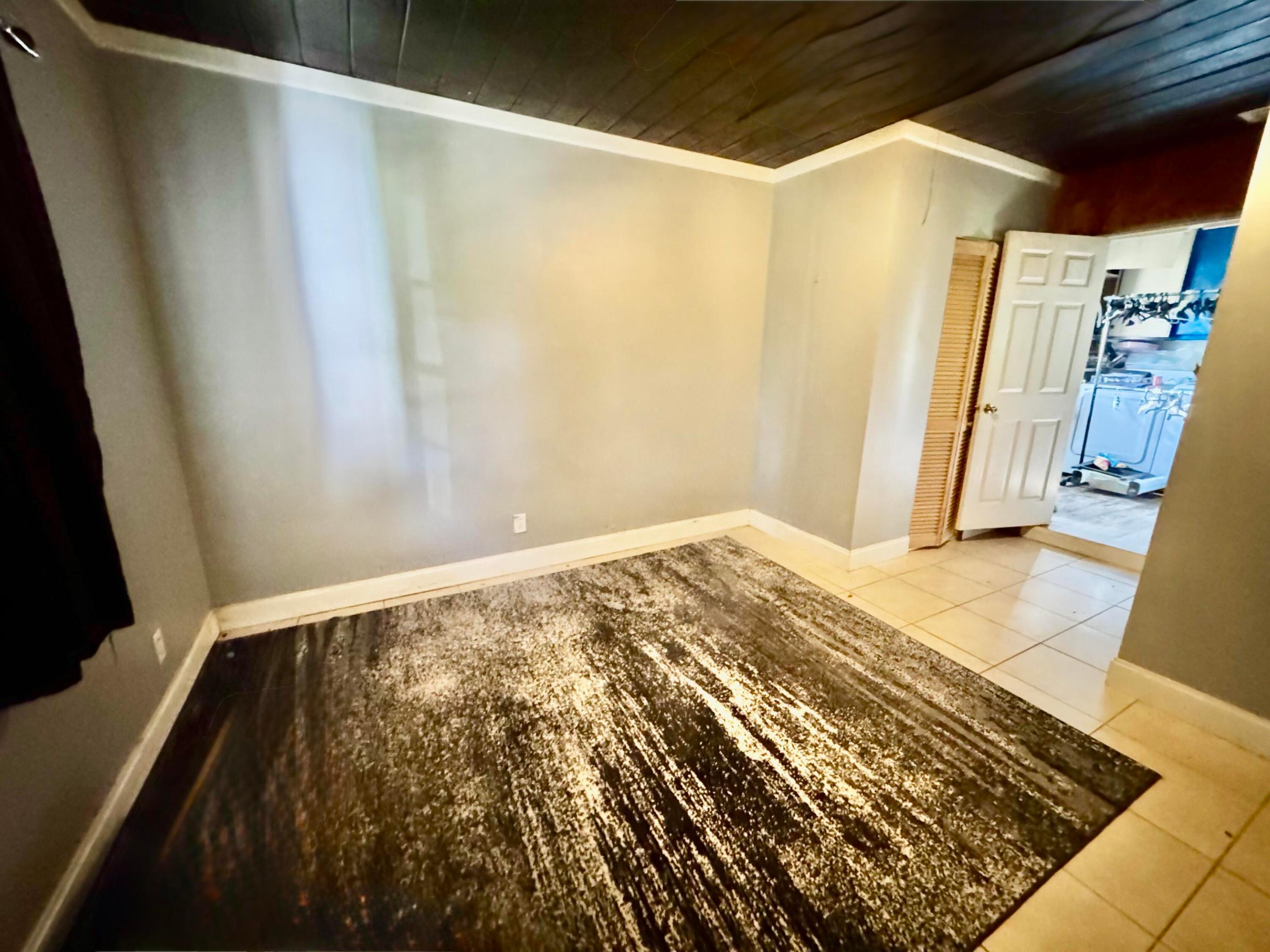 LOXAHATCHEE GROVES - Residential