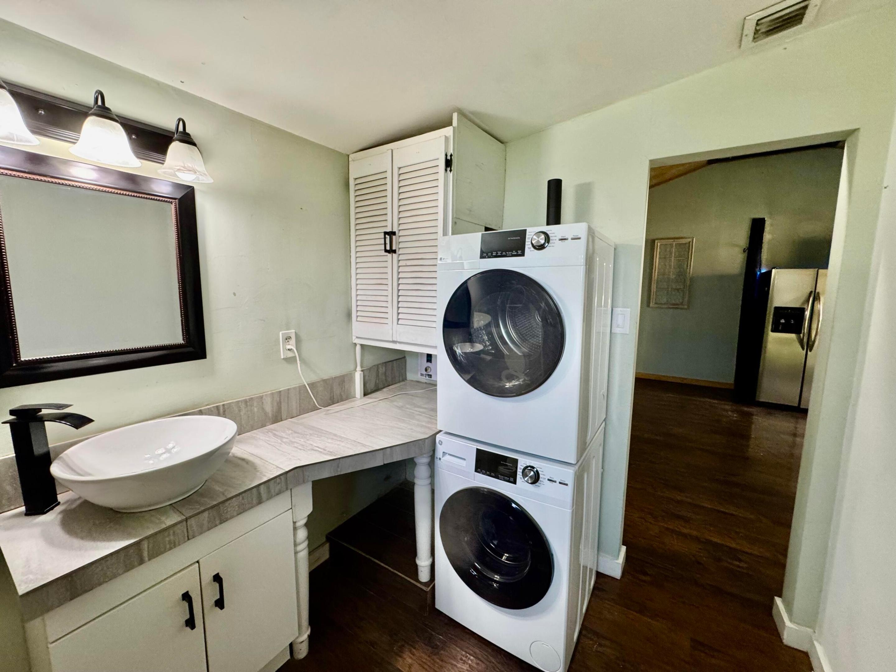 LOXAHATCHEE GROVES - Residential