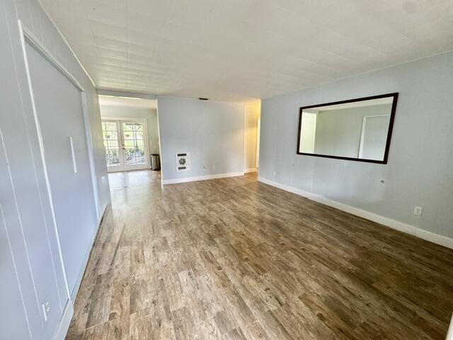 LOXAHATCHEE GROVES - Residential