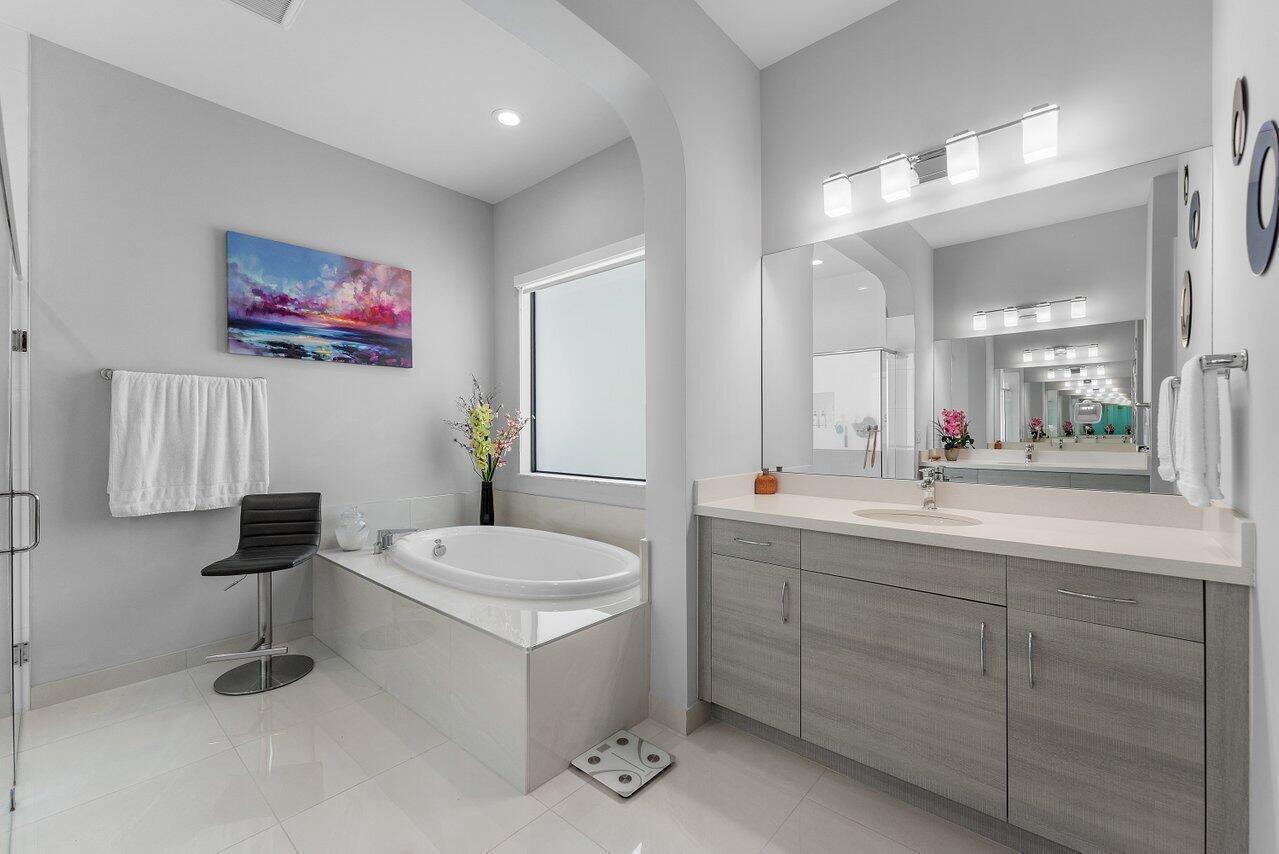 PALM MEADOWS ESTATES - Residential