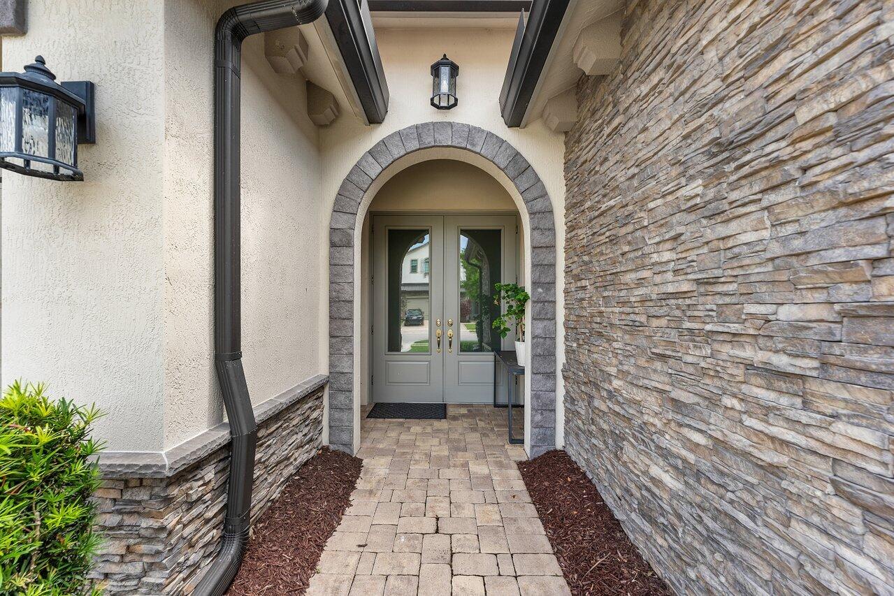 PALM MEADOWS ESTATES - Residential