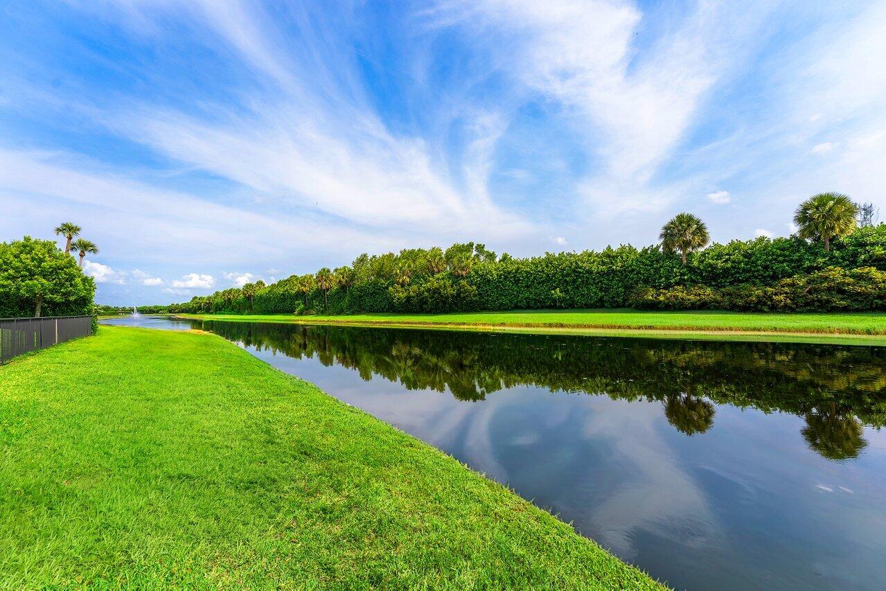 PALM MEADOWS ESTATES - Residential