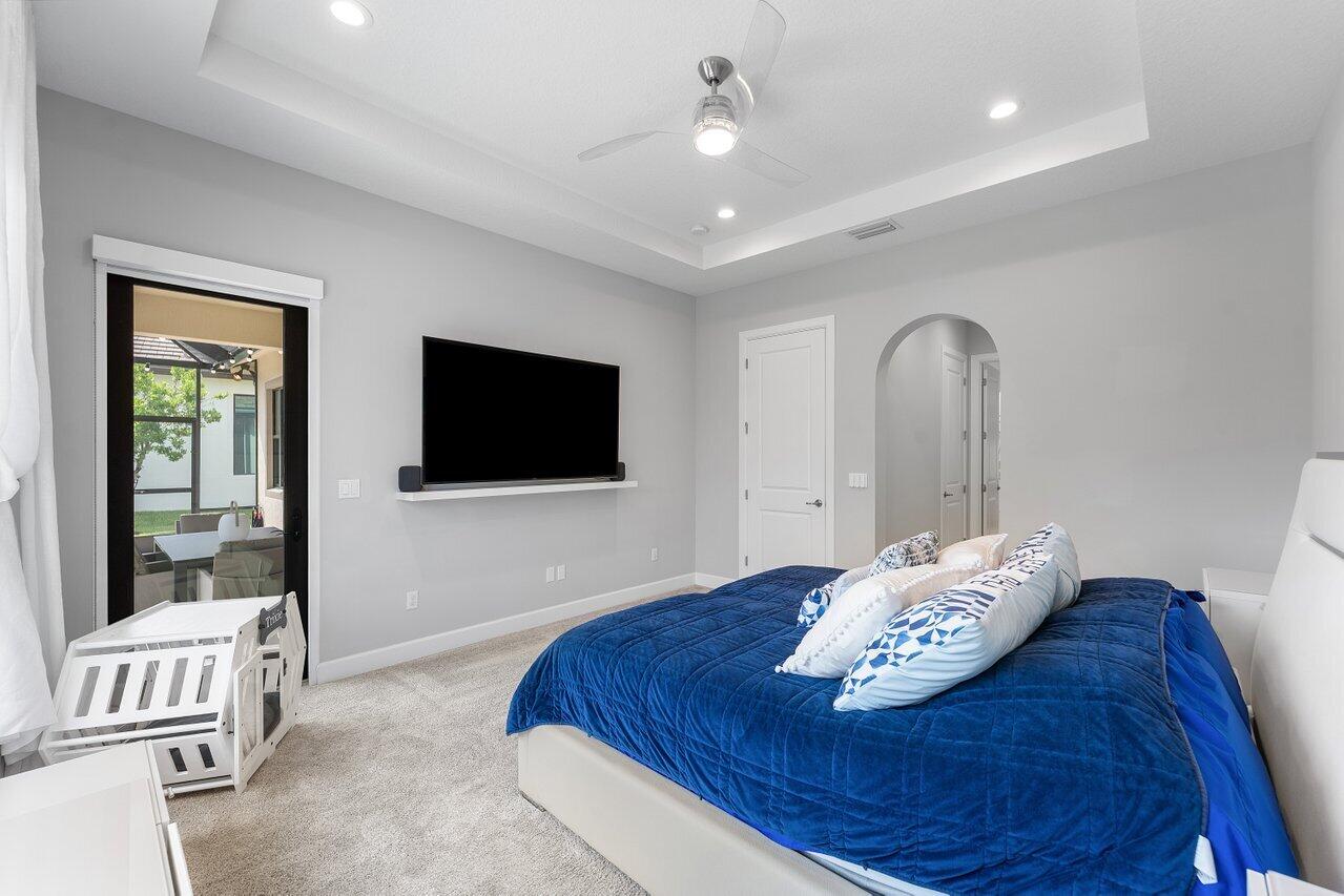 PALM MEADOWS ESTATES - Residential