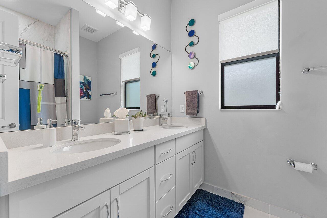 PALM MEADOWS ESTATES - Residential