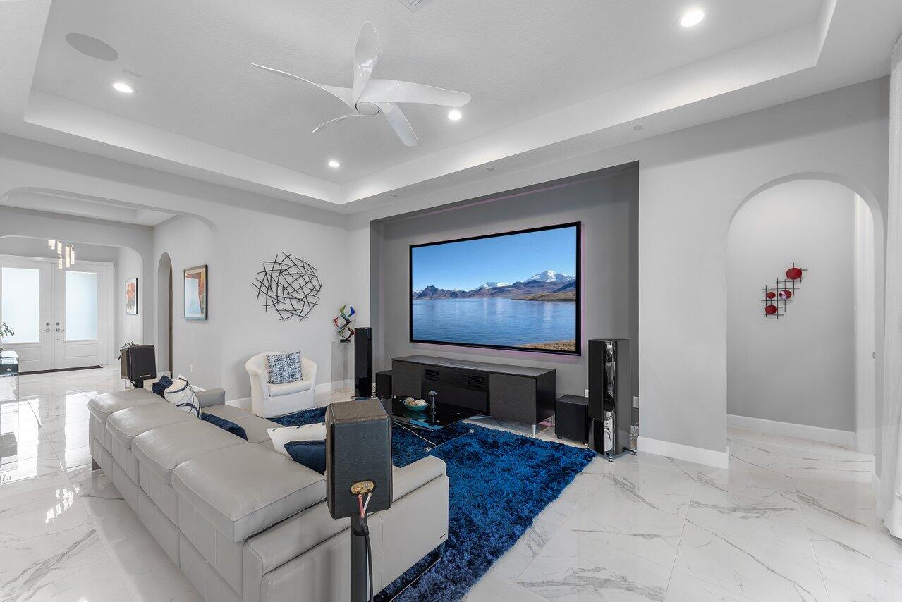 PALM MEADOWS ESTATES - Residential