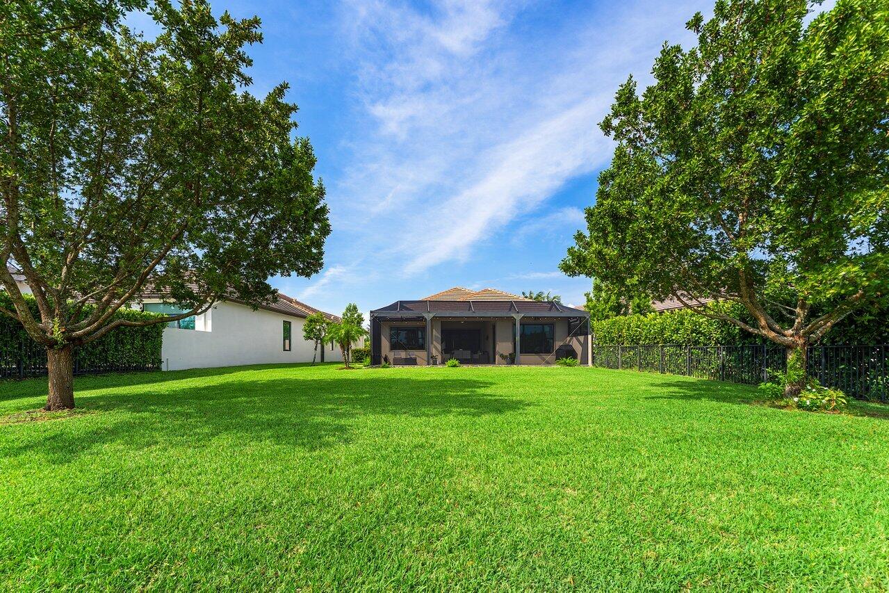 PALM MEADOWS ESTATES - Residential