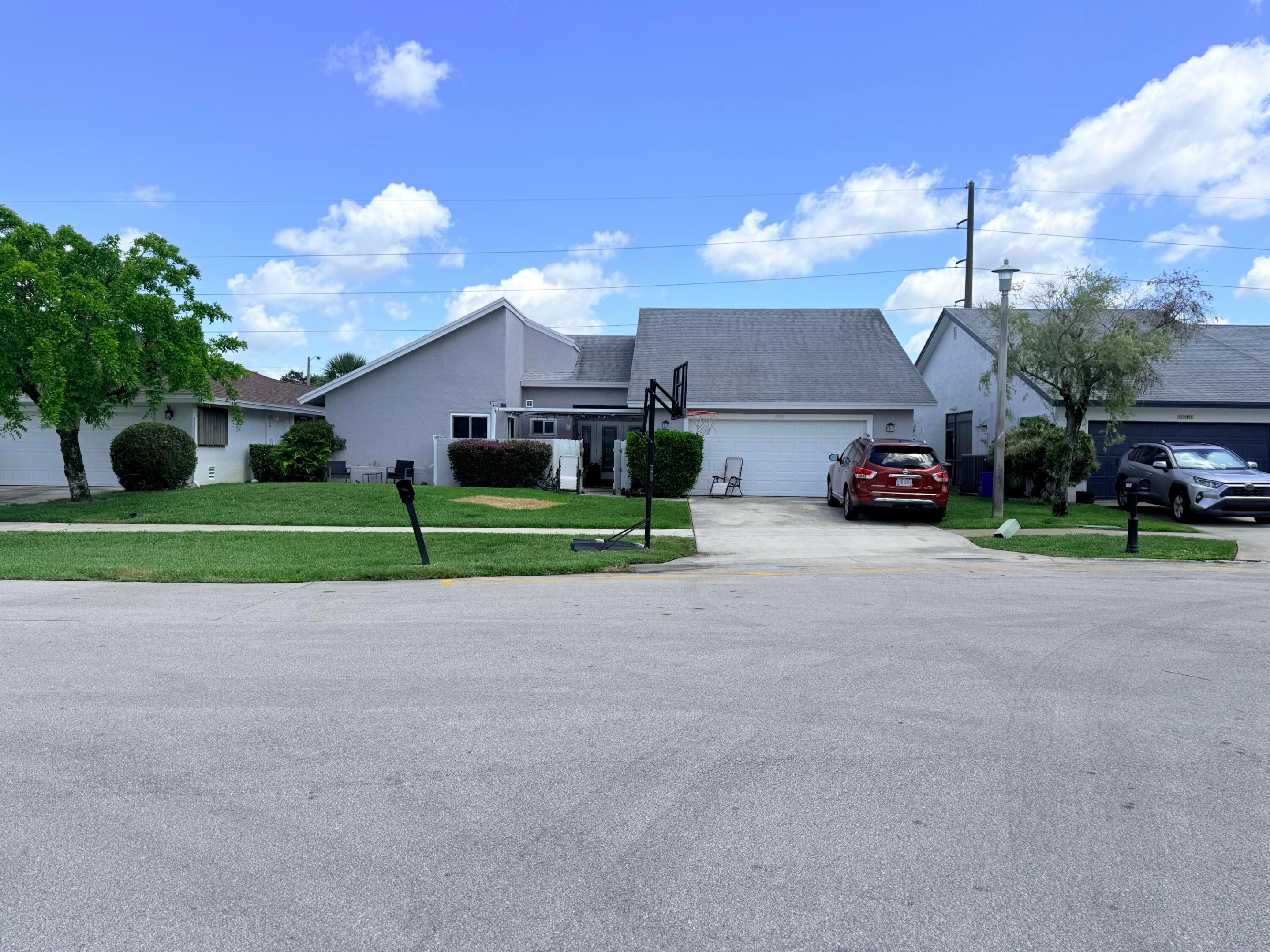 MONTOYA ESTATES - Residential Lease