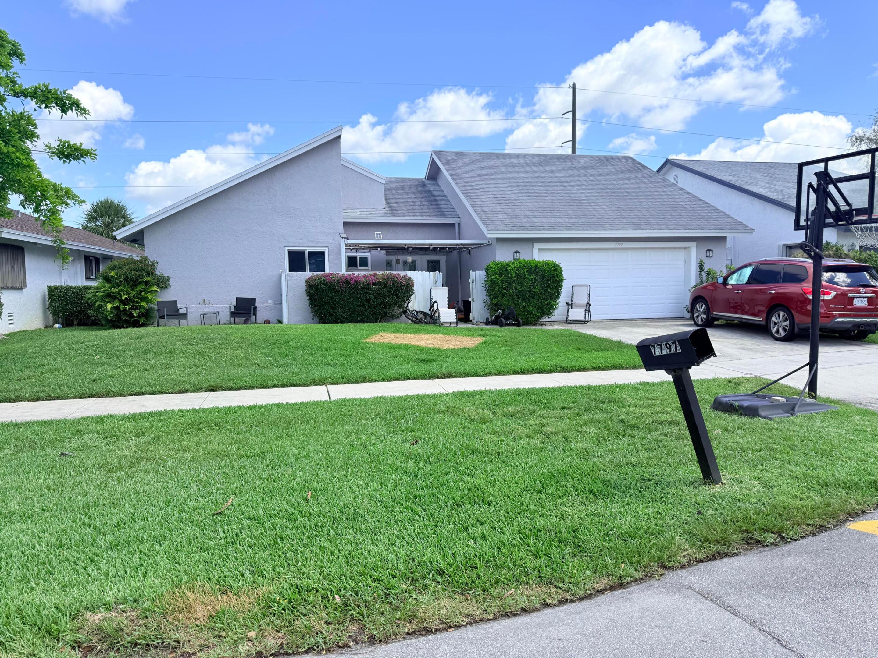 MONTOYA ESTATES - Residential Lease