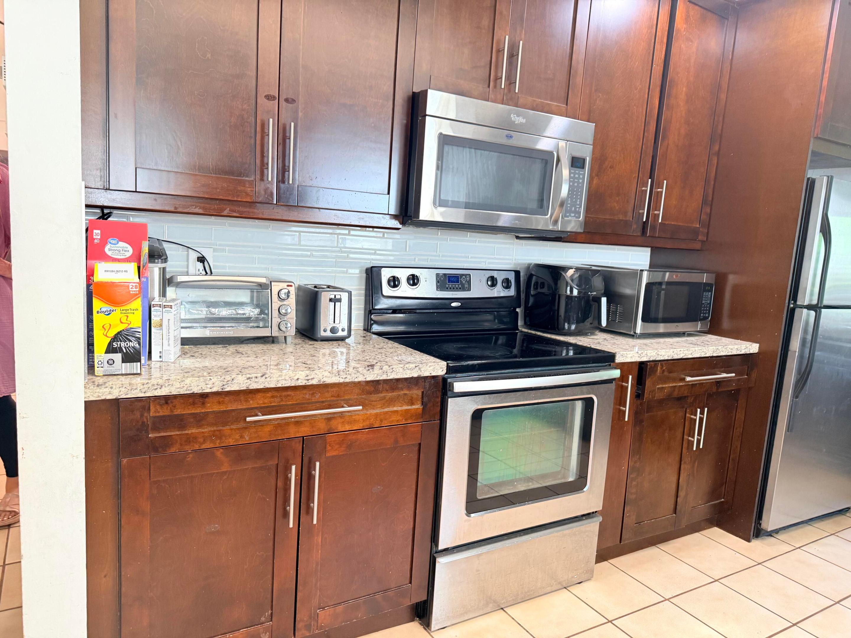 MONTOYA ESTATES - Residential Lease