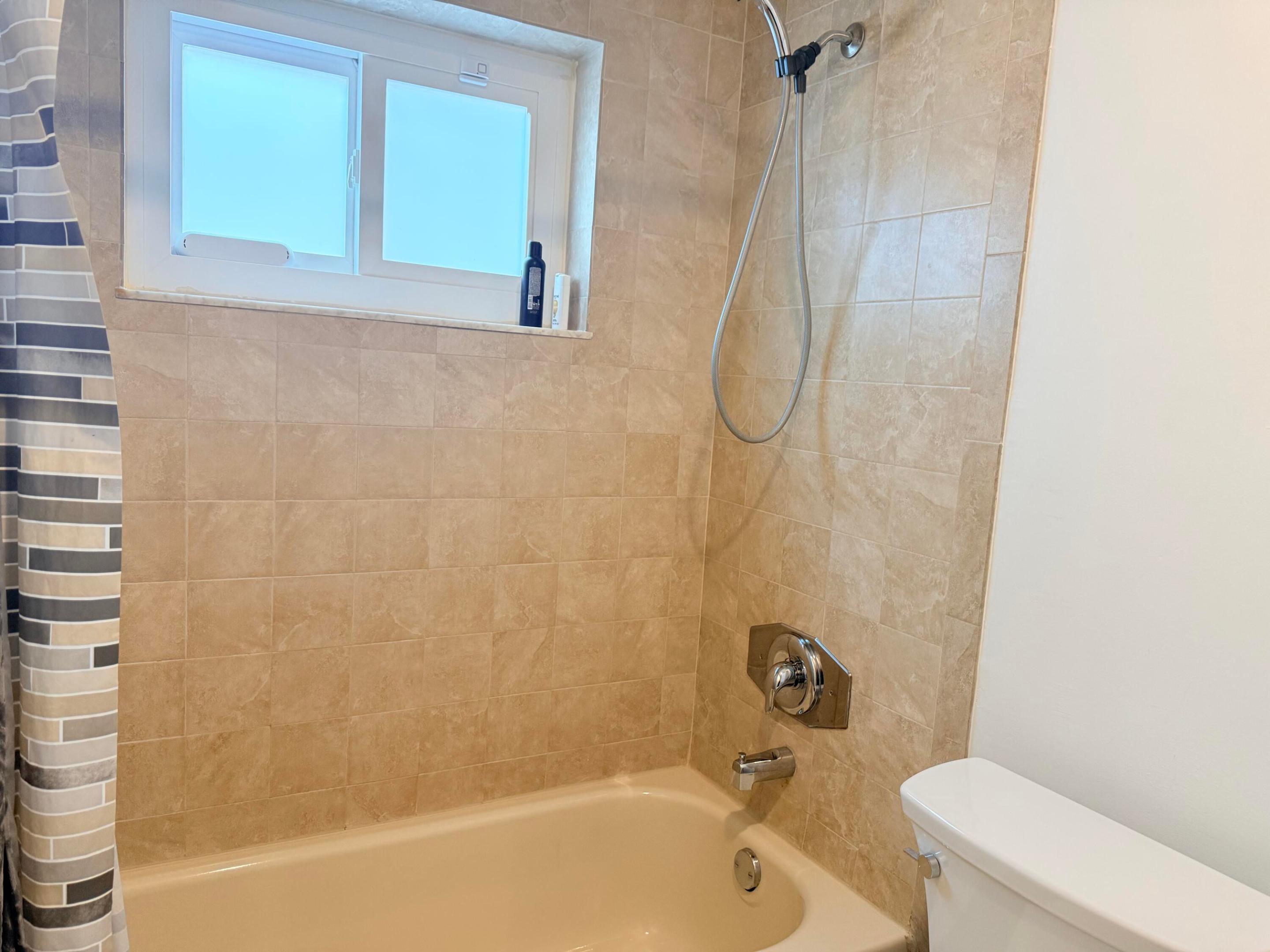 MONTOYA ESTATES - Residential Lease