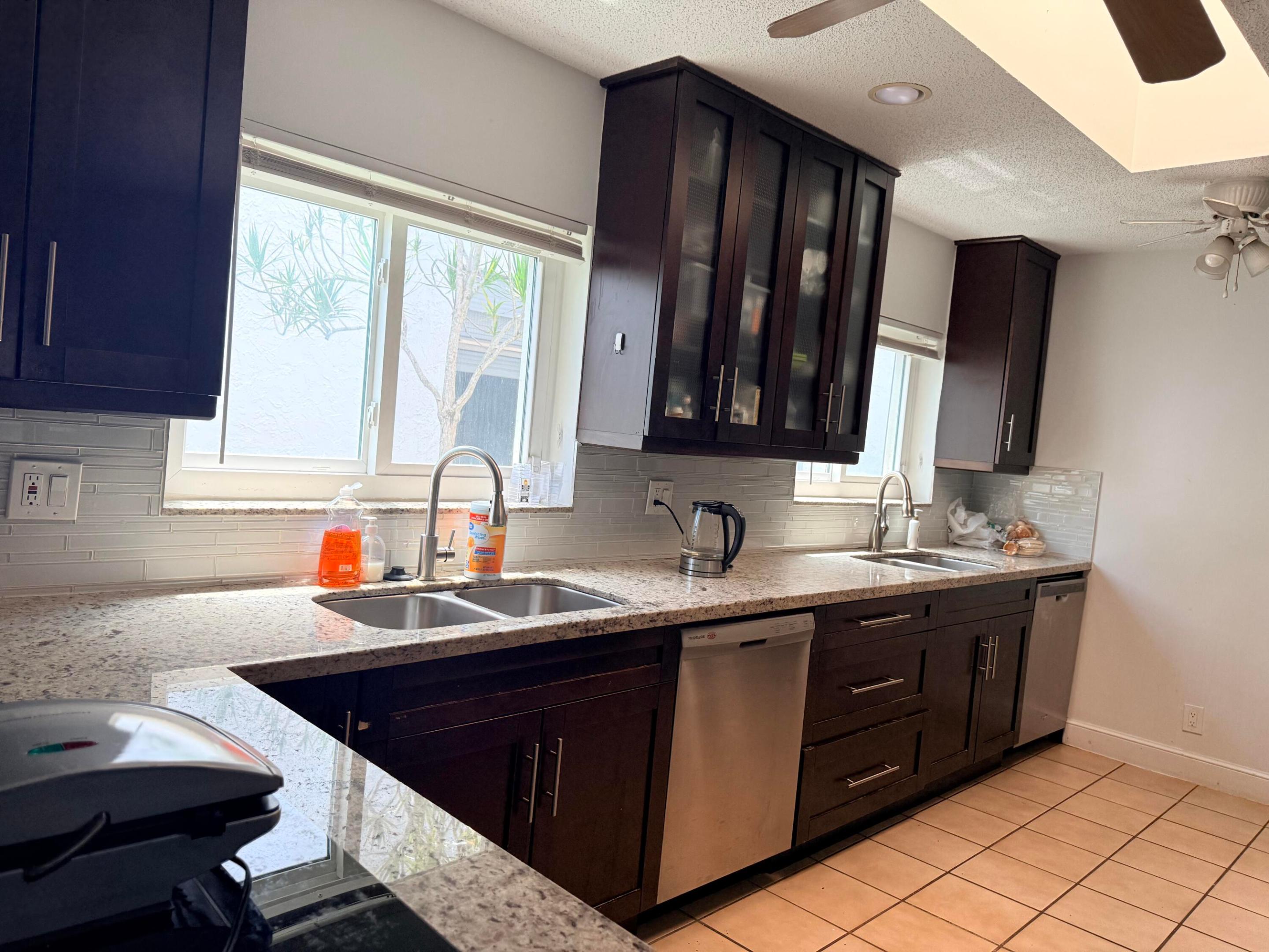 MONTOYA ESTATES - Residential Lease