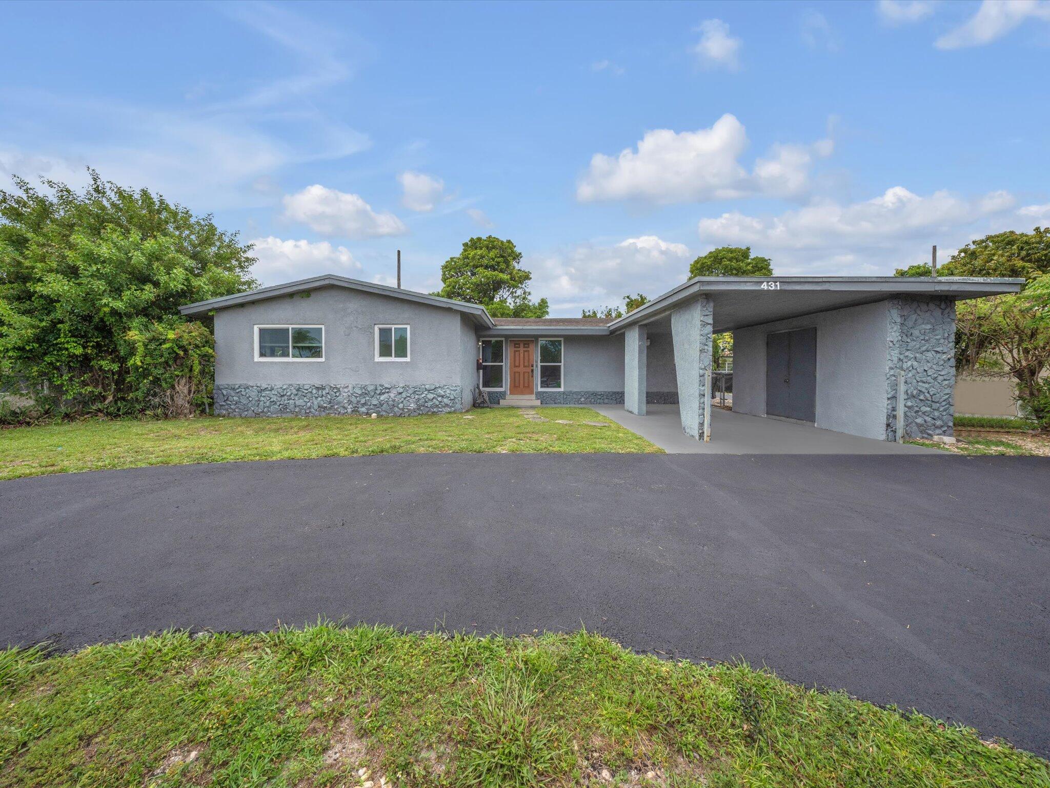 MELROSE MANOR - Residential
