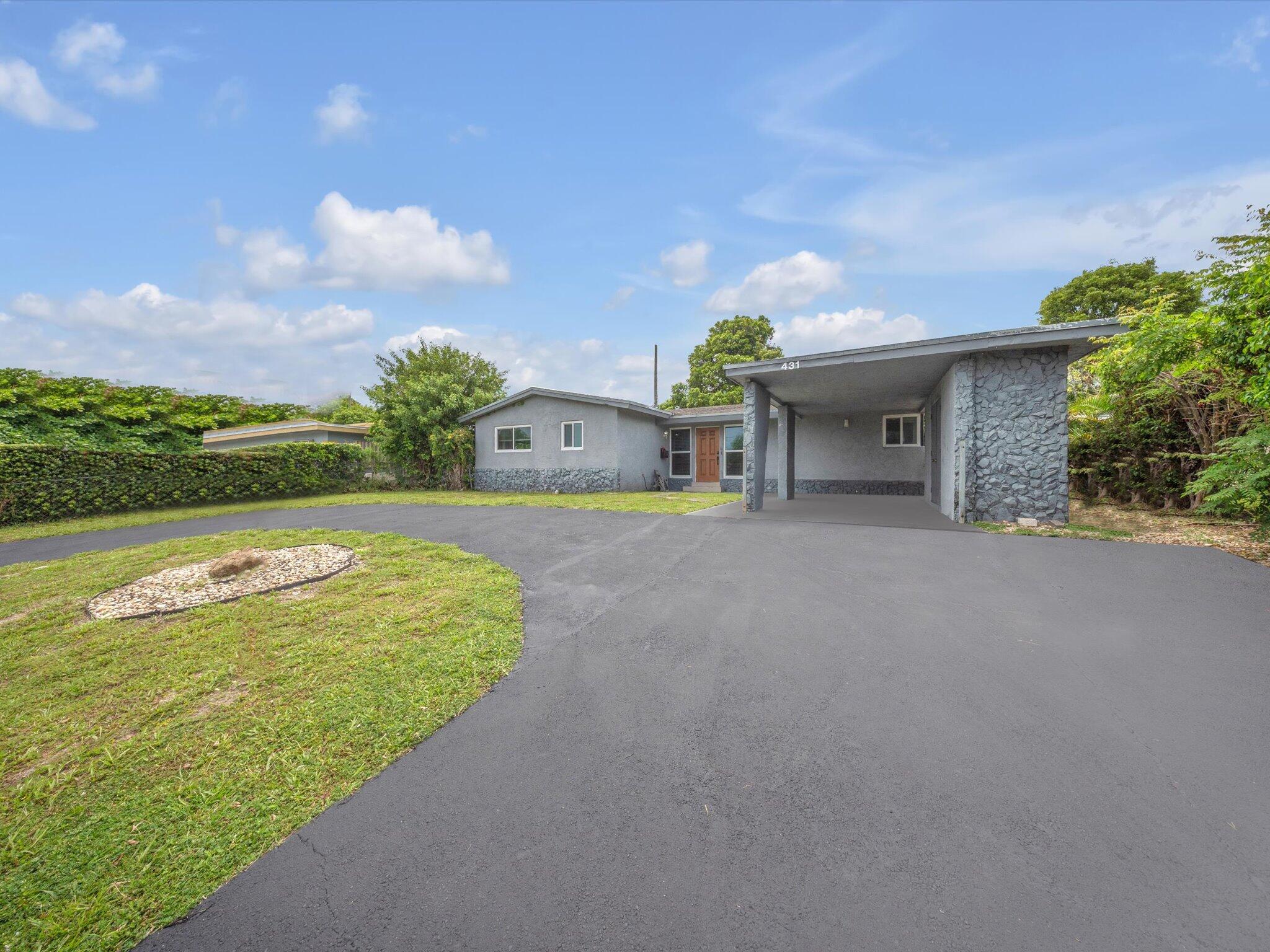 MELROSE MANOR - Residential