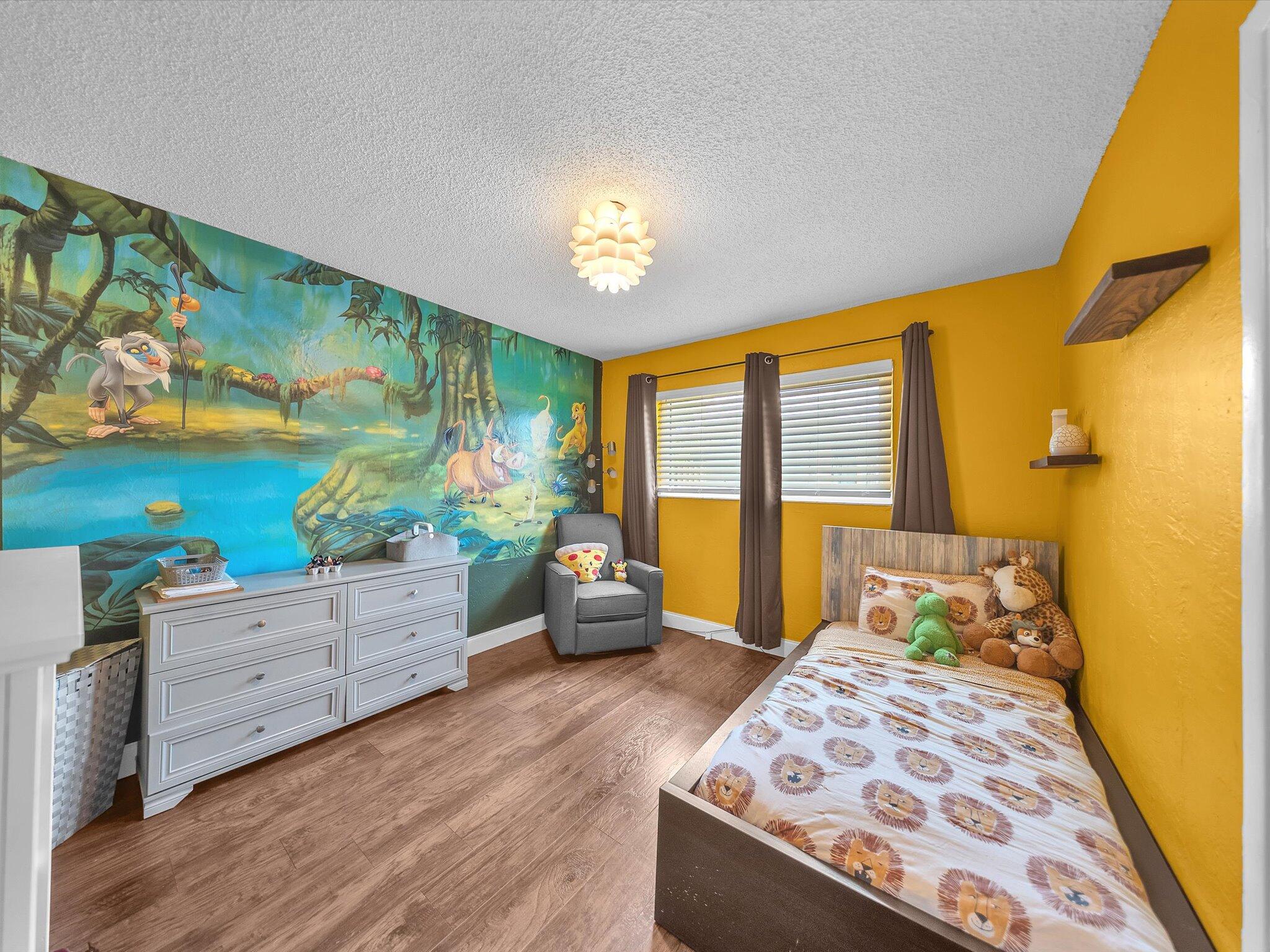 MELROSE MANOR - Residential