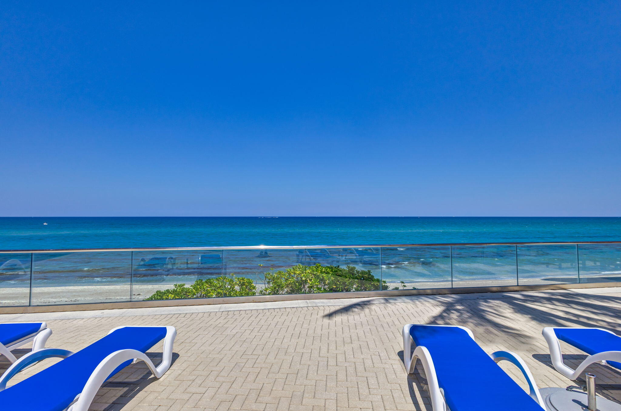 AQUARIUS CONDOMINIUM - Residential