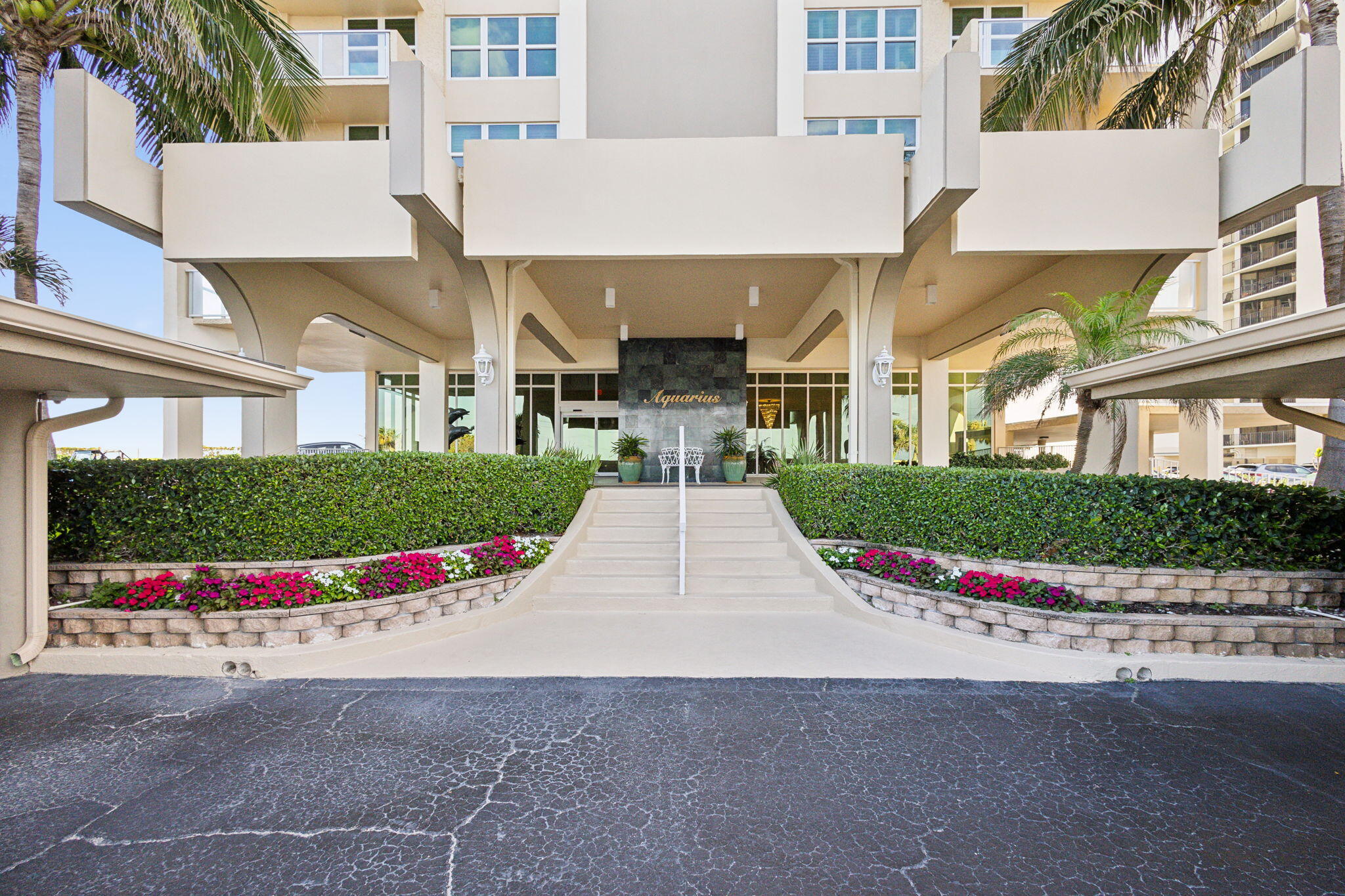 AQUARIUS CONDOMINIUM - Residential
