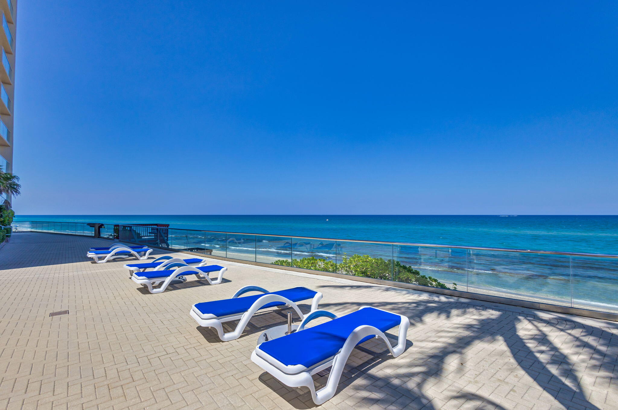 AQUARIUS CONDOMINIUM - Residential