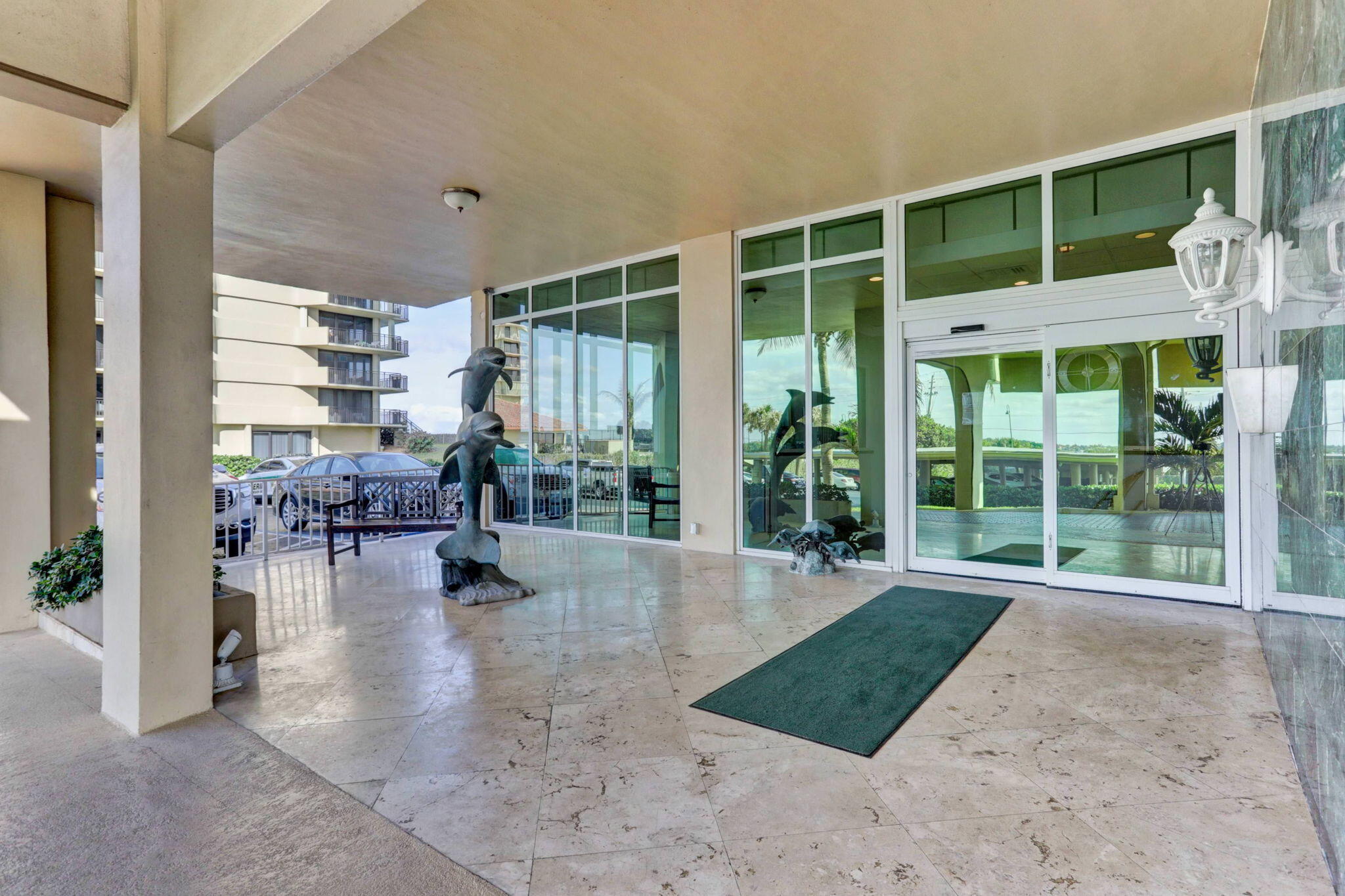 AQUARIUS CONDOMINIUM - Residential