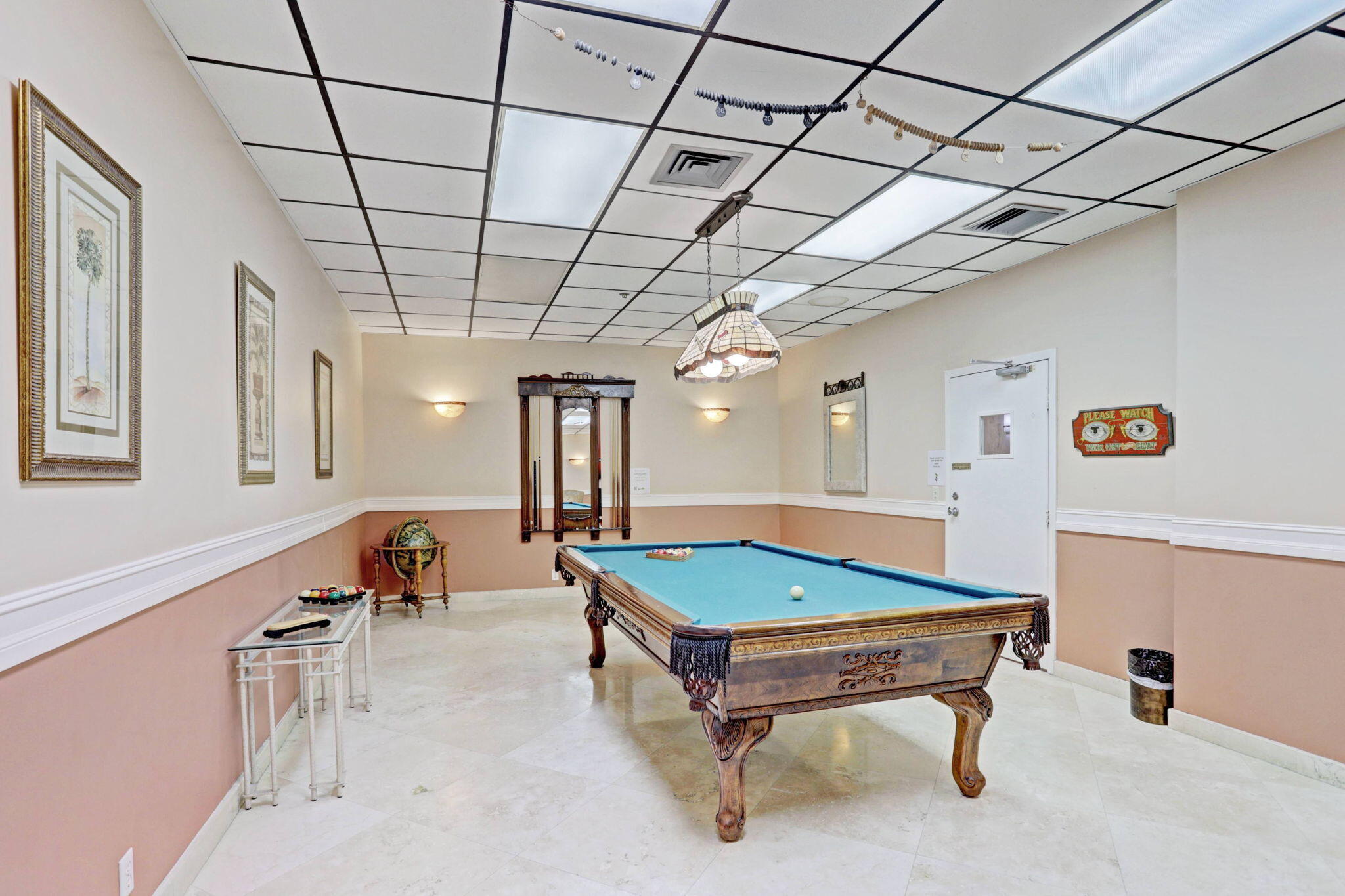 AQUARIUS CONDOMINIUM - Residential