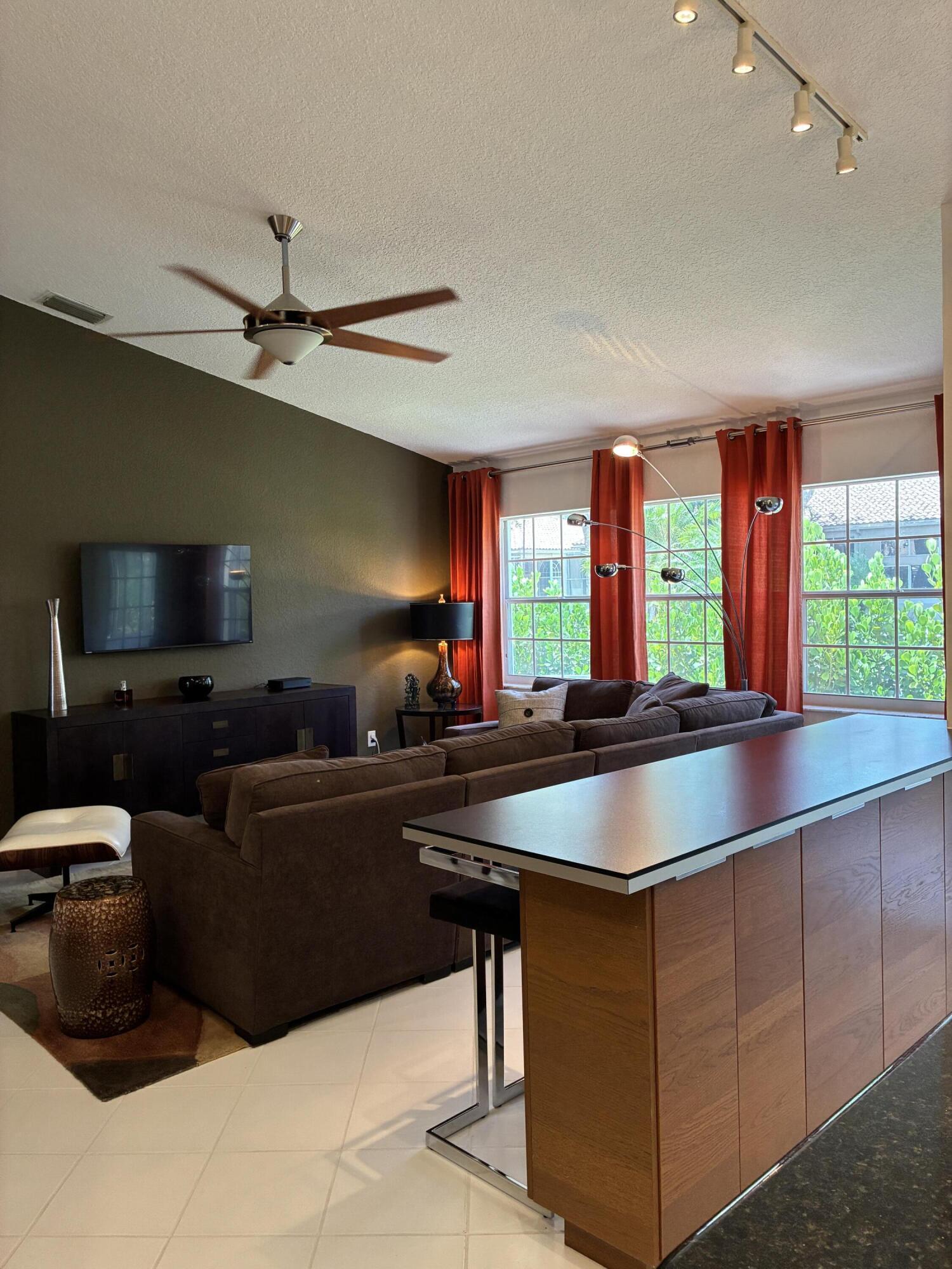 ST TROPEZ AT BOCA GOLF VILLAS CONDO - Residential