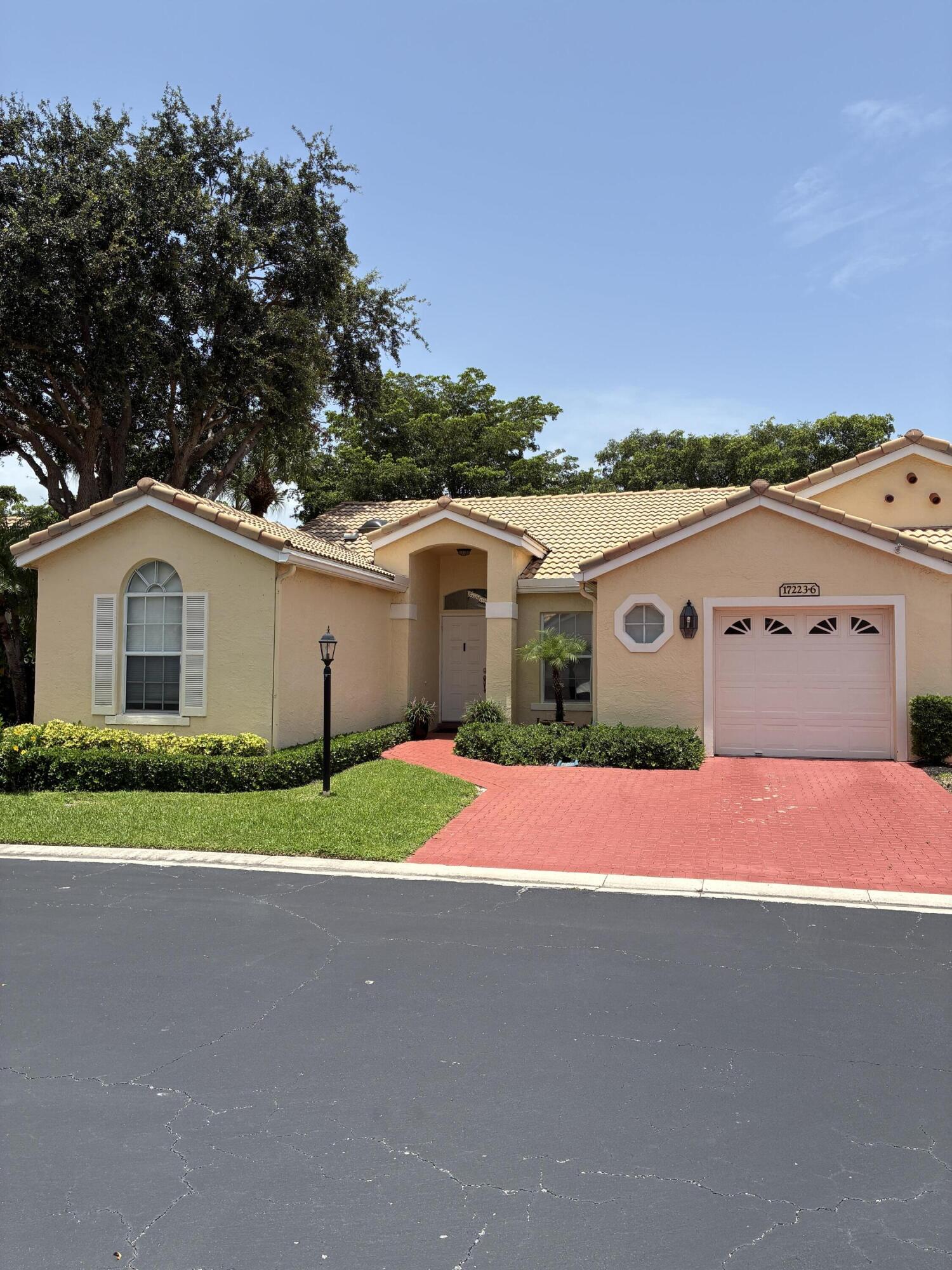 ST TROPEZ AT BOCA GOLF VILLAS CONDO - Residential